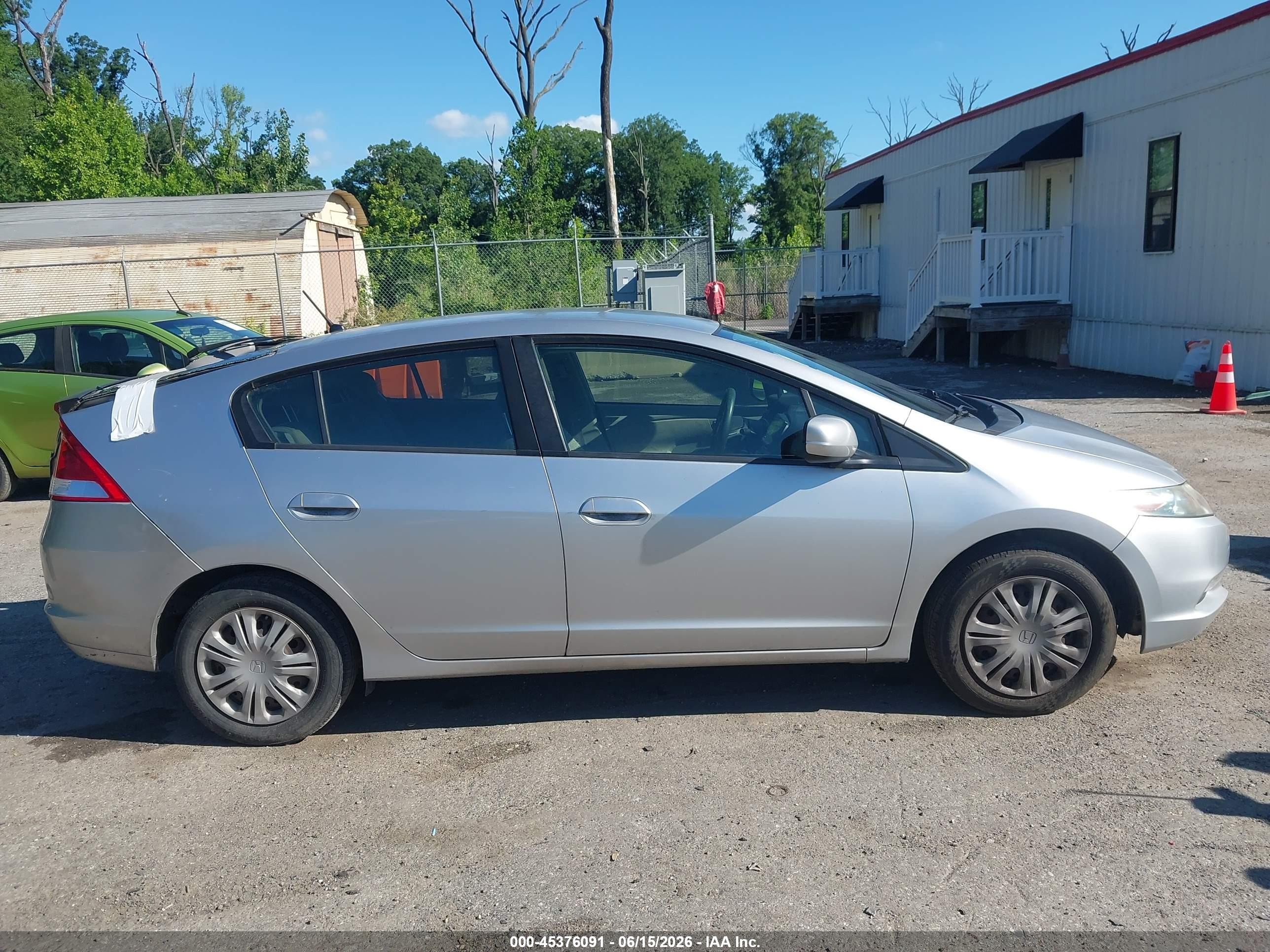 2010 Honda Insight Lx Silver vin: JHMZE2H50AS003747