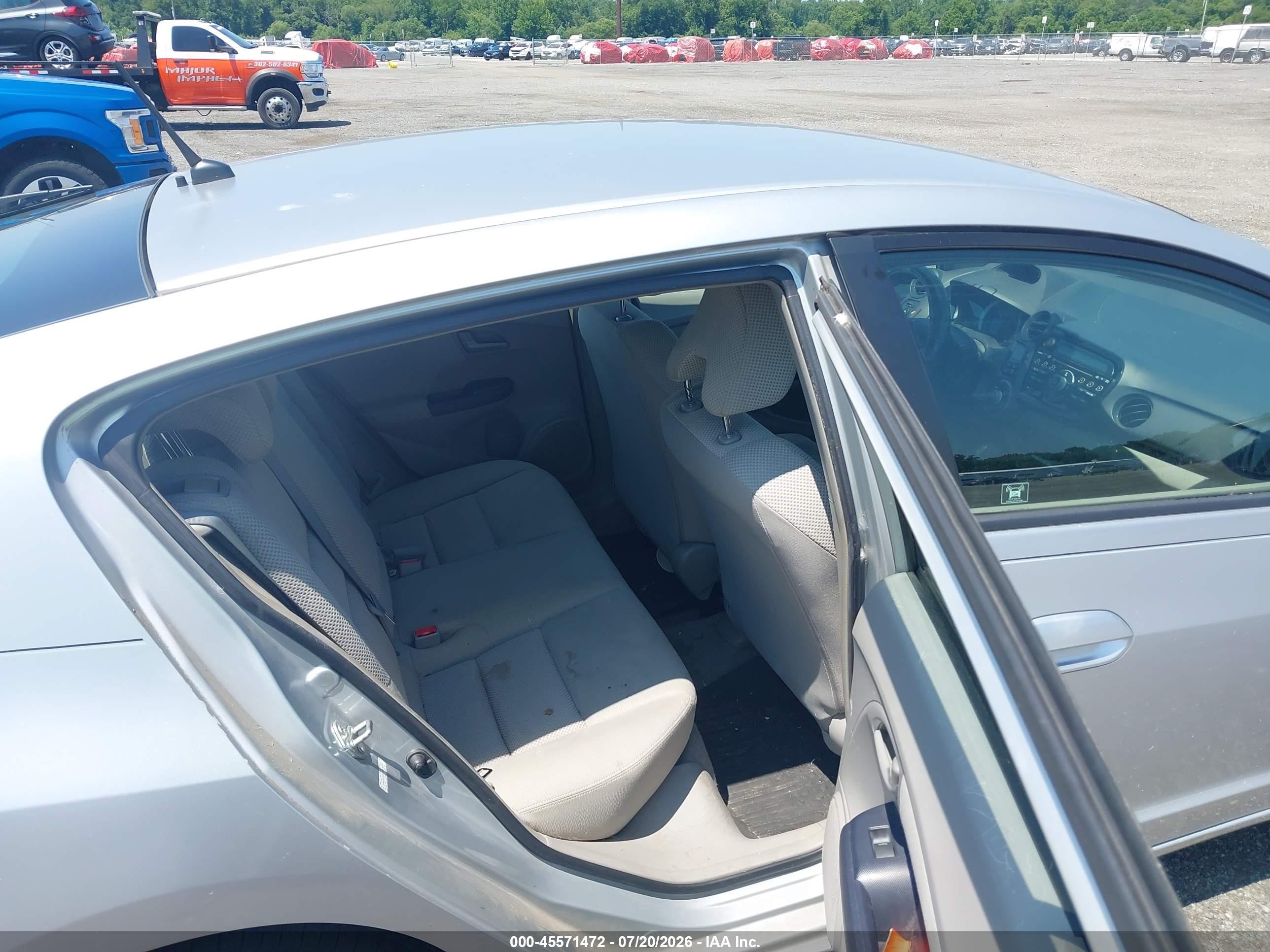 2010 Honda Insight Lx Silver vin: JHMZE2H51AS030987