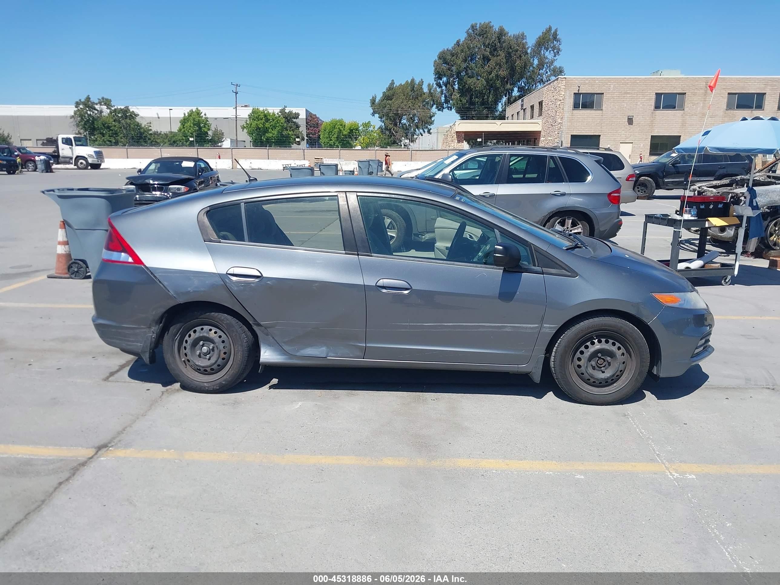 2014 Honda Insight Lx Gray vin: JHMZE2H52ES000418