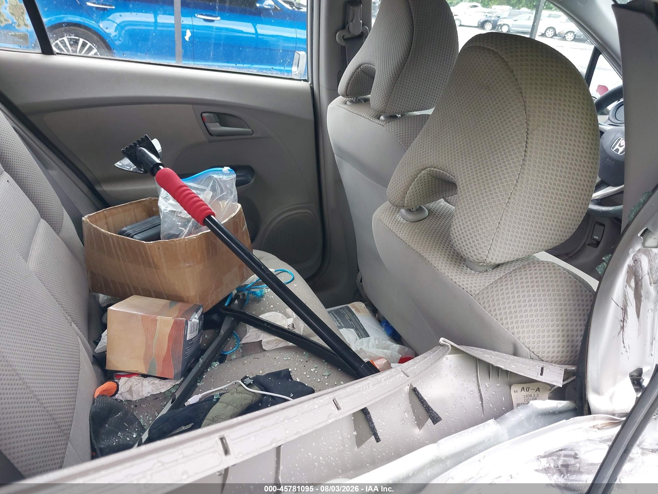 2010 Honda Insight Lx Silver vin: JHMZE2H53AS005833