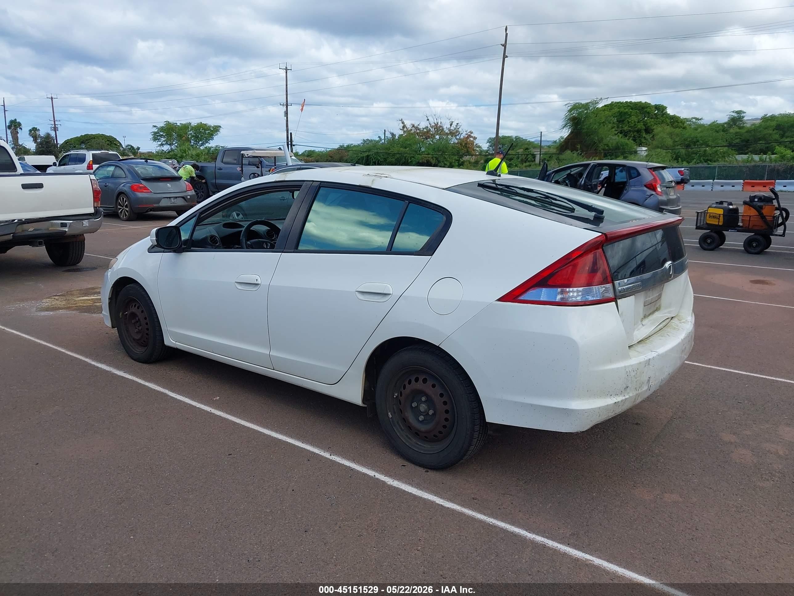 2012 Honda Insight Lx White vin: JHMZE2H54CS002474