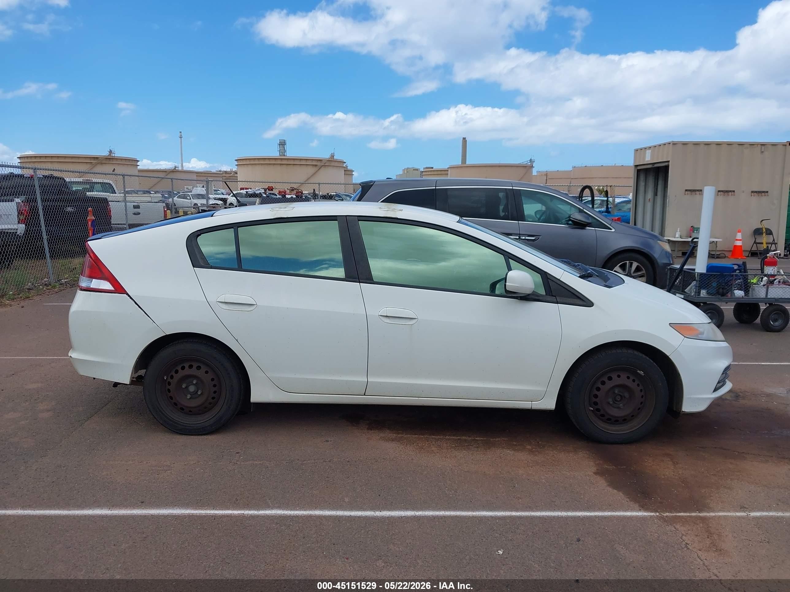 2012 Honda Insight Lx White vin: JHMZE2H54CS002474