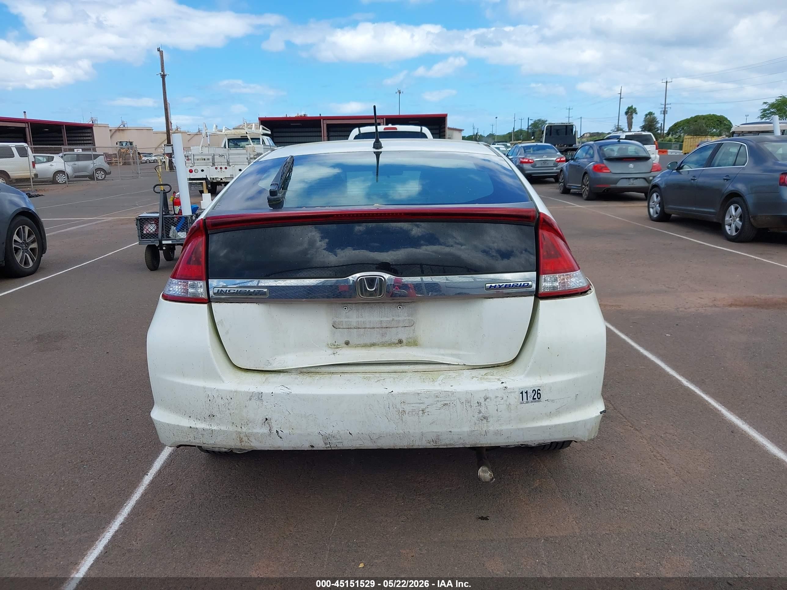 2012 Honda Insight Lx White vin: JHMZE2H54CS002474