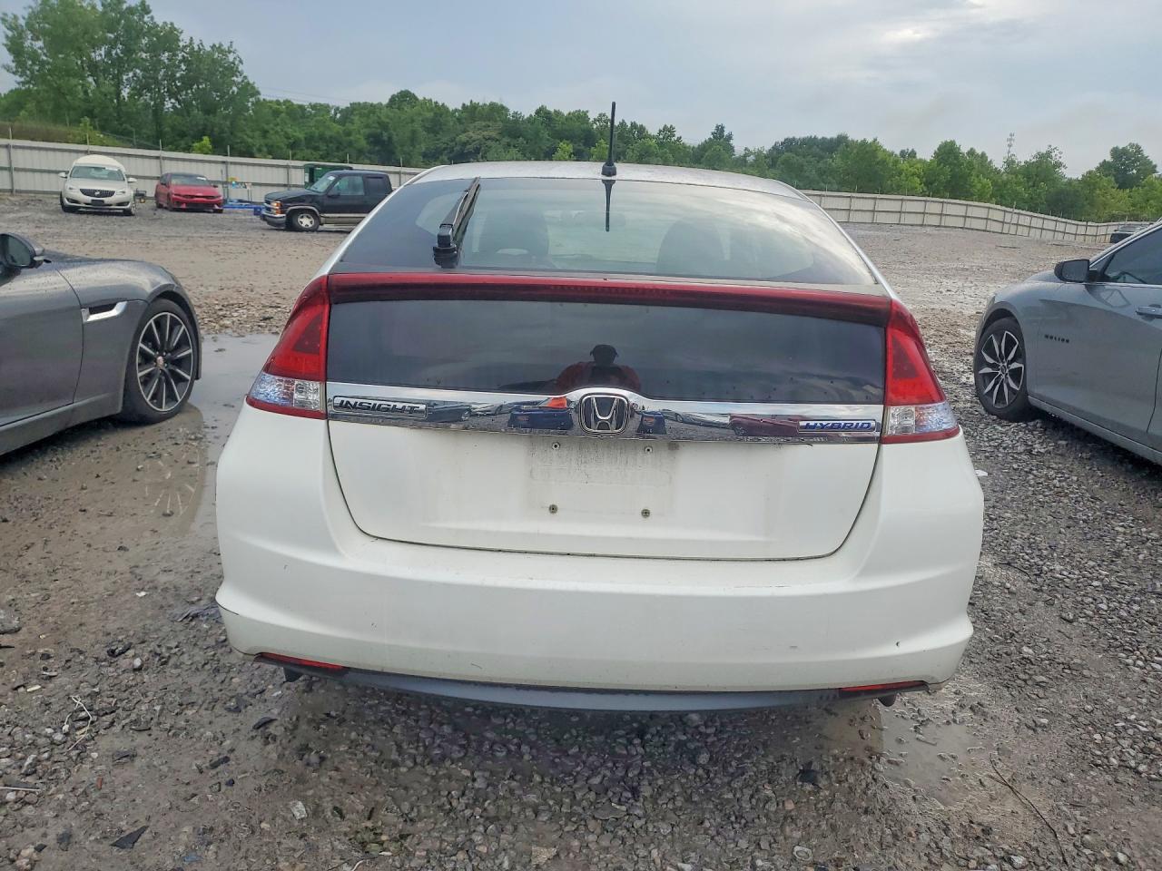 2013 Honda Insight Lx White vin: JHMZE2H54DS005926