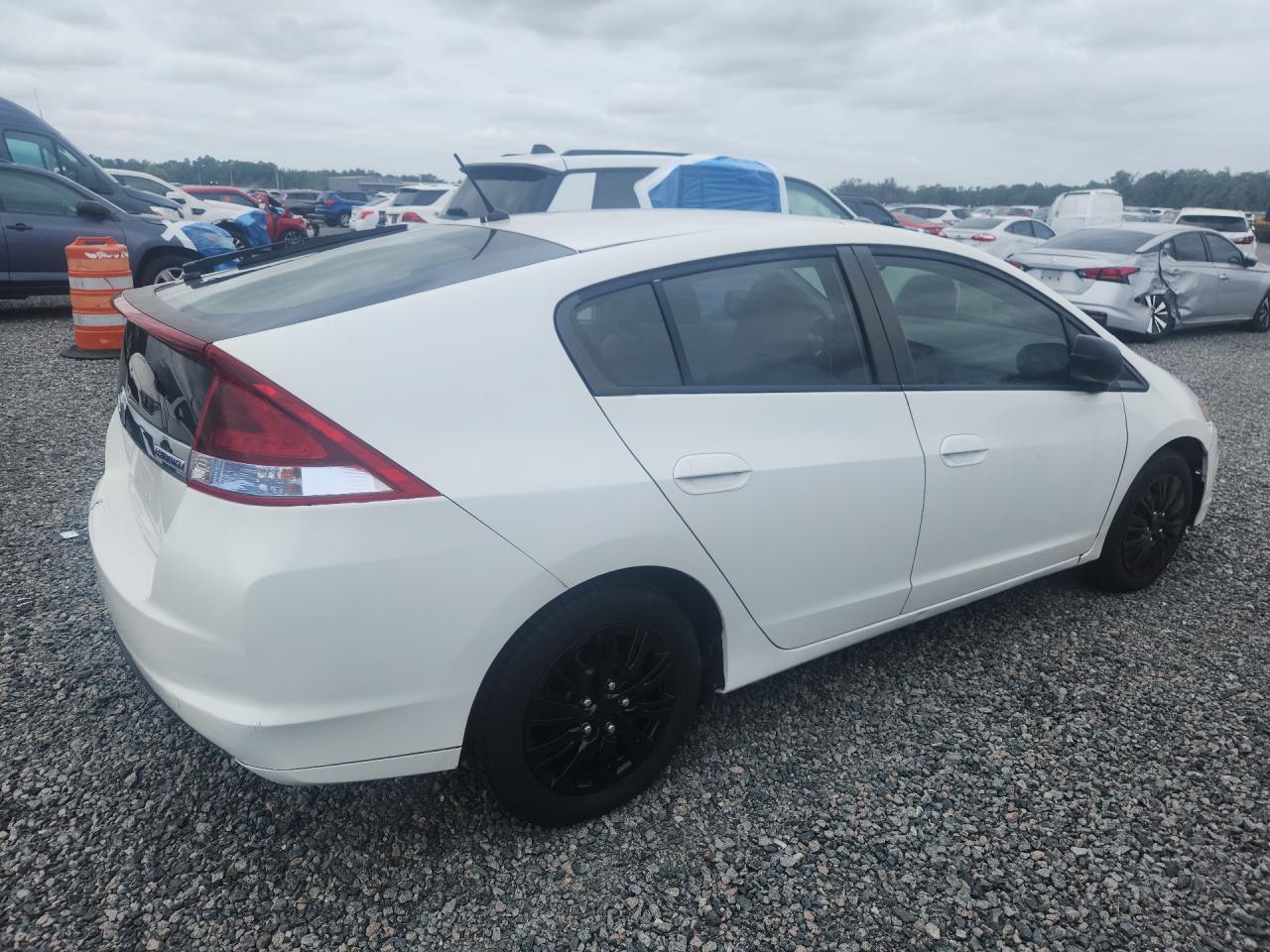 2014 Honda Insight Lx White vin: JHMZE2H56ES000101