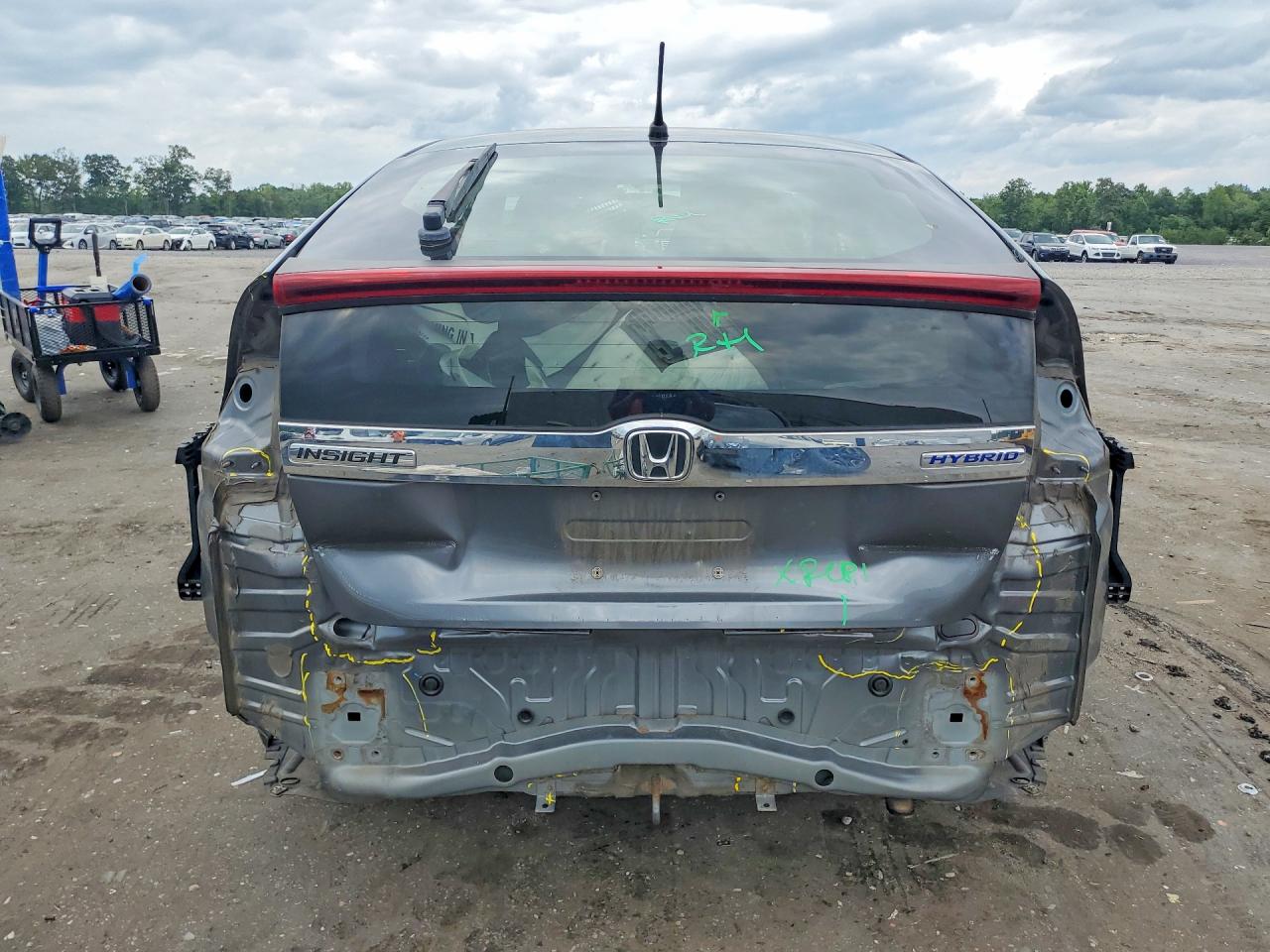 2014 Honda Insight Lx Gray vin: JHMZE2H56ES001880
