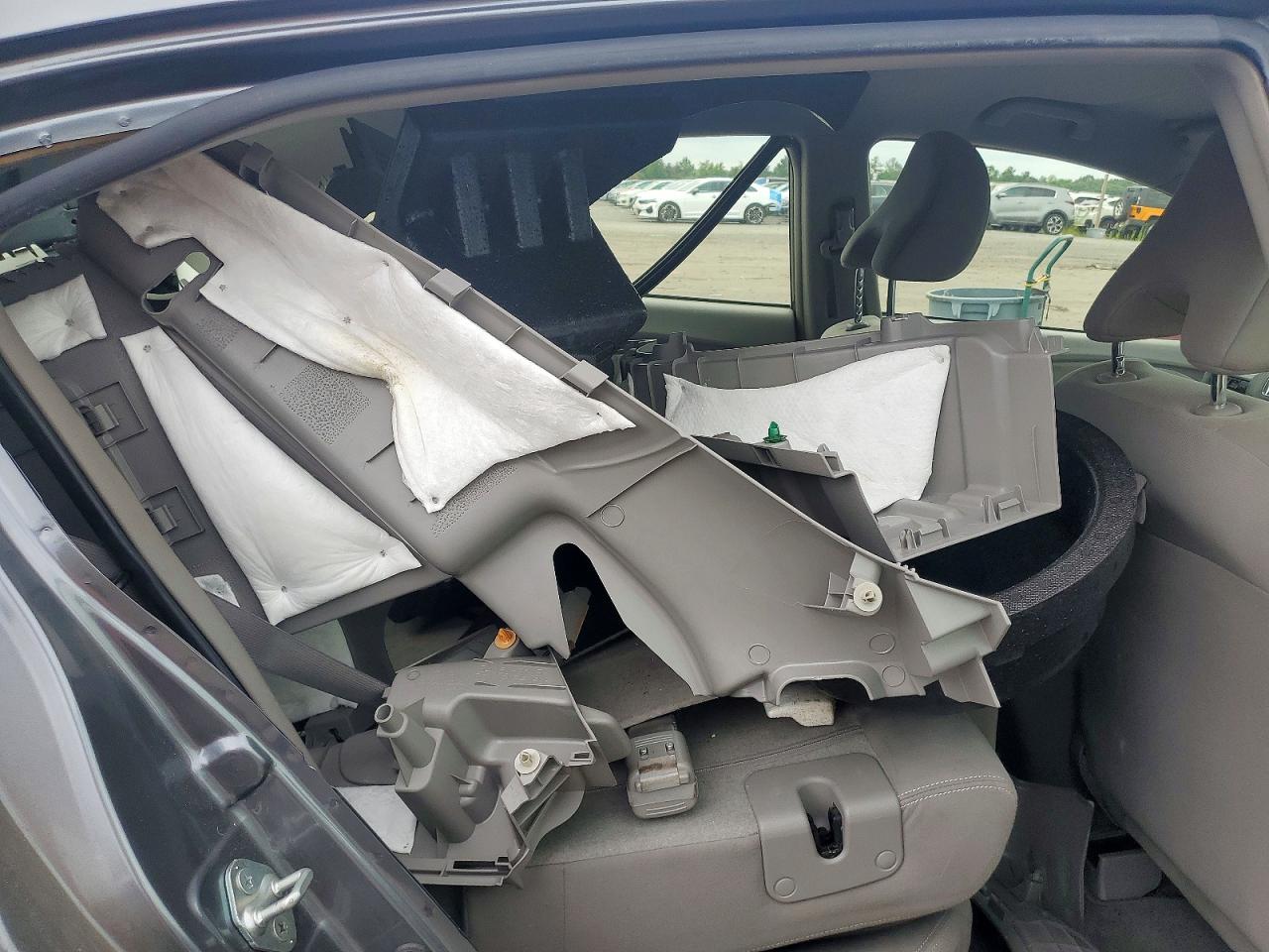 2014 Honda Insight Lx Gray vin: JHMZE2H56ES001880