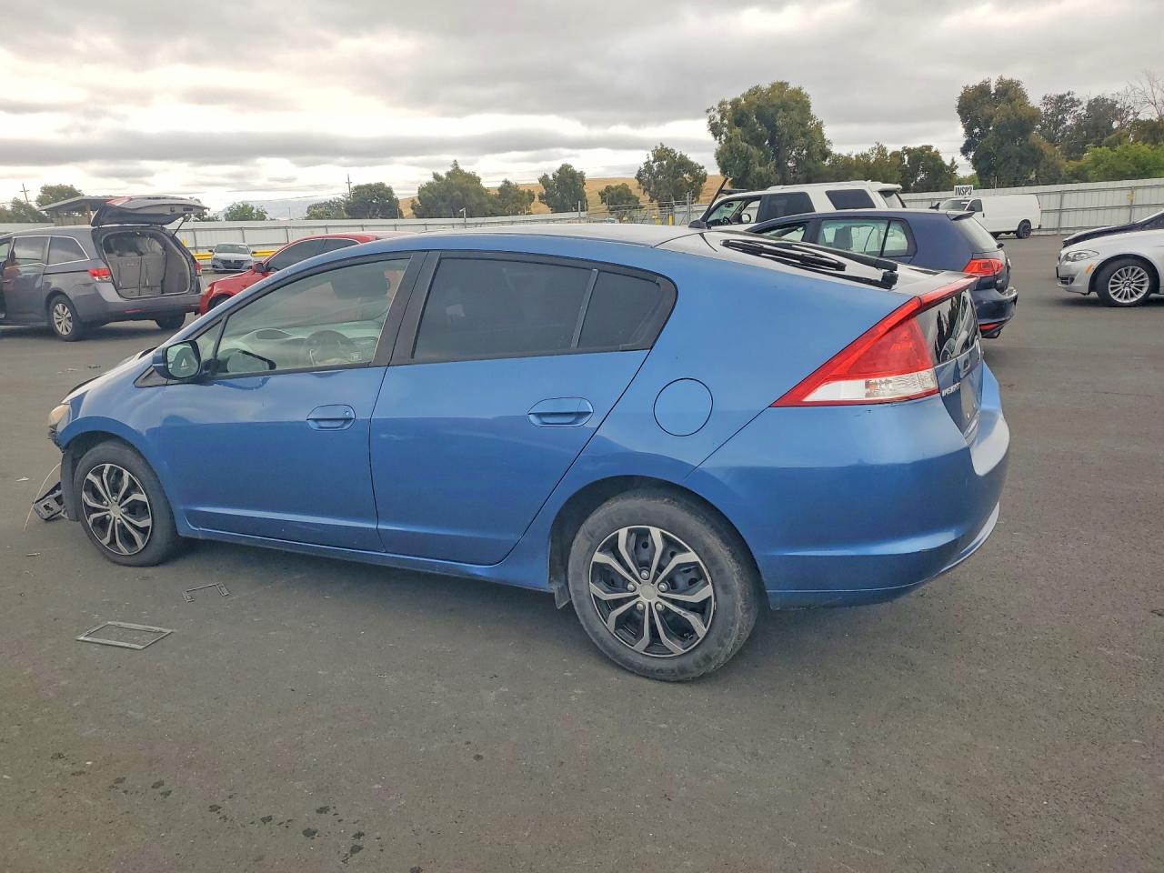 2010 Honda Insight Lx Blue vin: JHMZE2H57AS031495