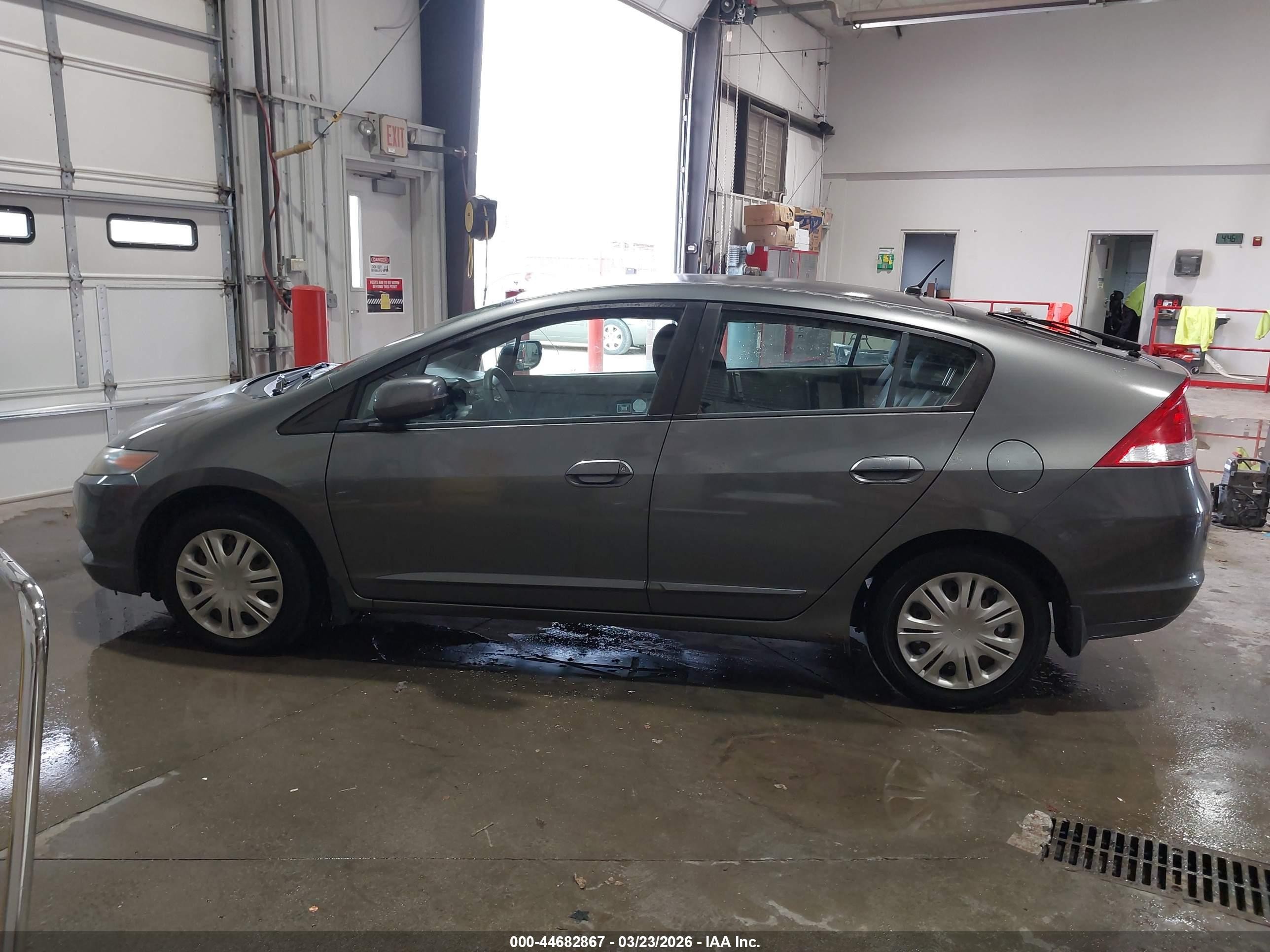2010 Honda Insight Lx Gray vin: JHMZE2H58AS012146