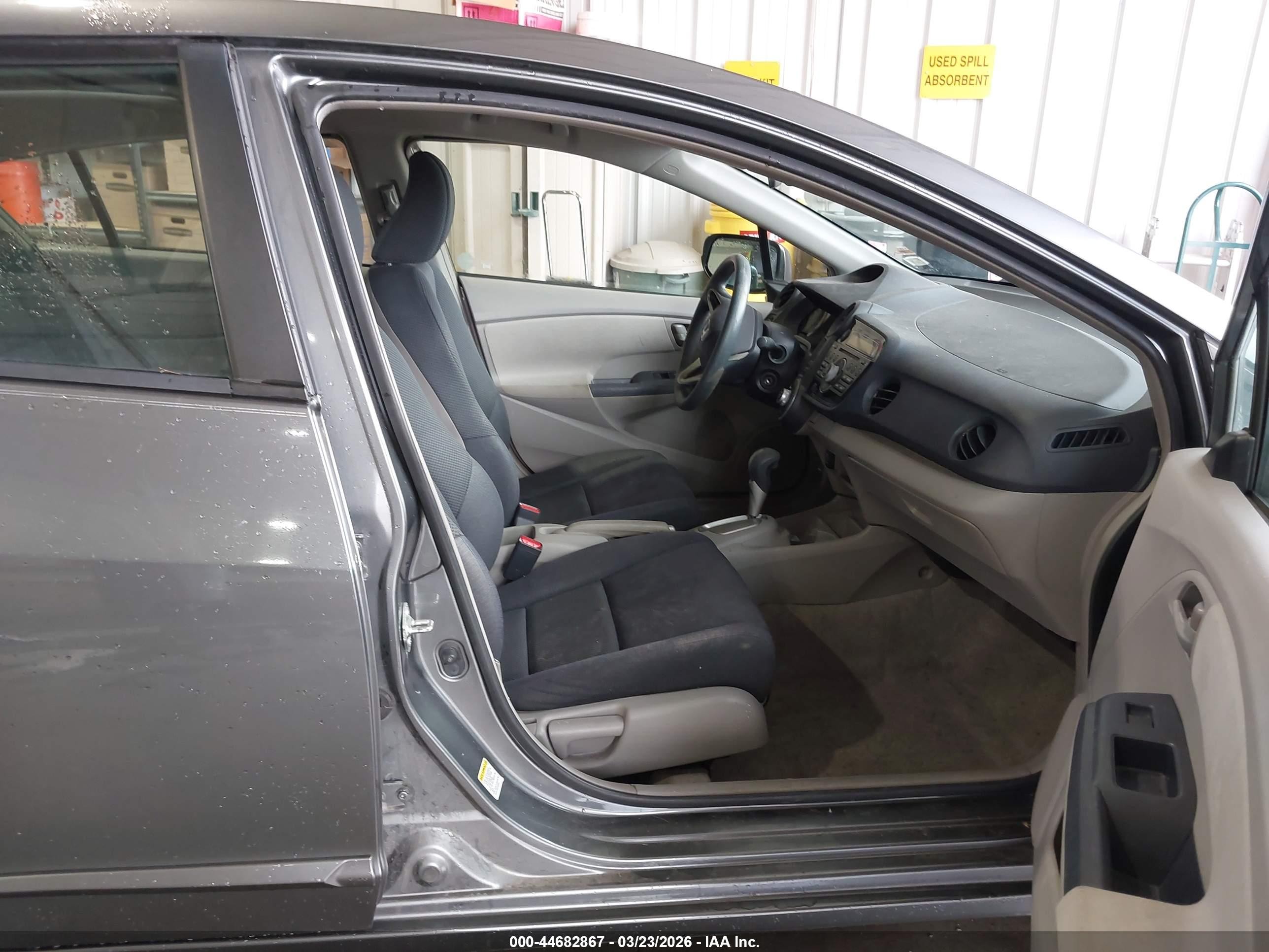 2010 Honda Insight Lx Gray vin: JHMZE2H58AS012146