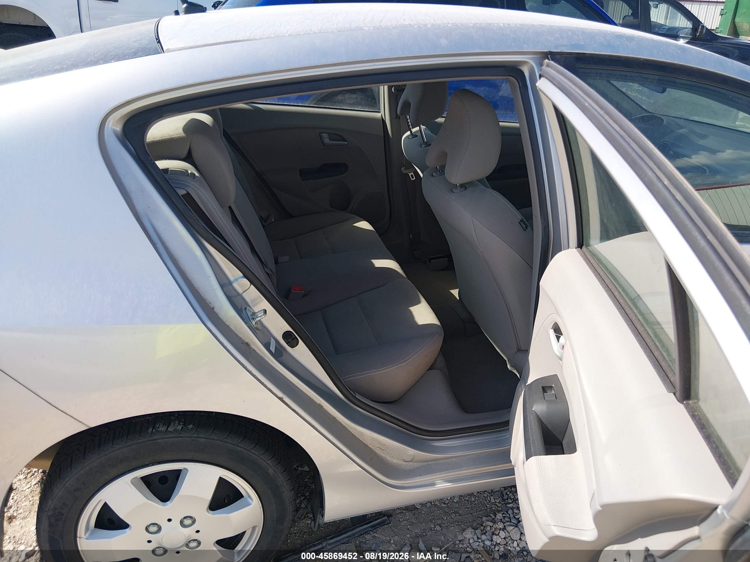 2012 Honda Insight Lx Серебряный vin: JHMZE2H59CS002602