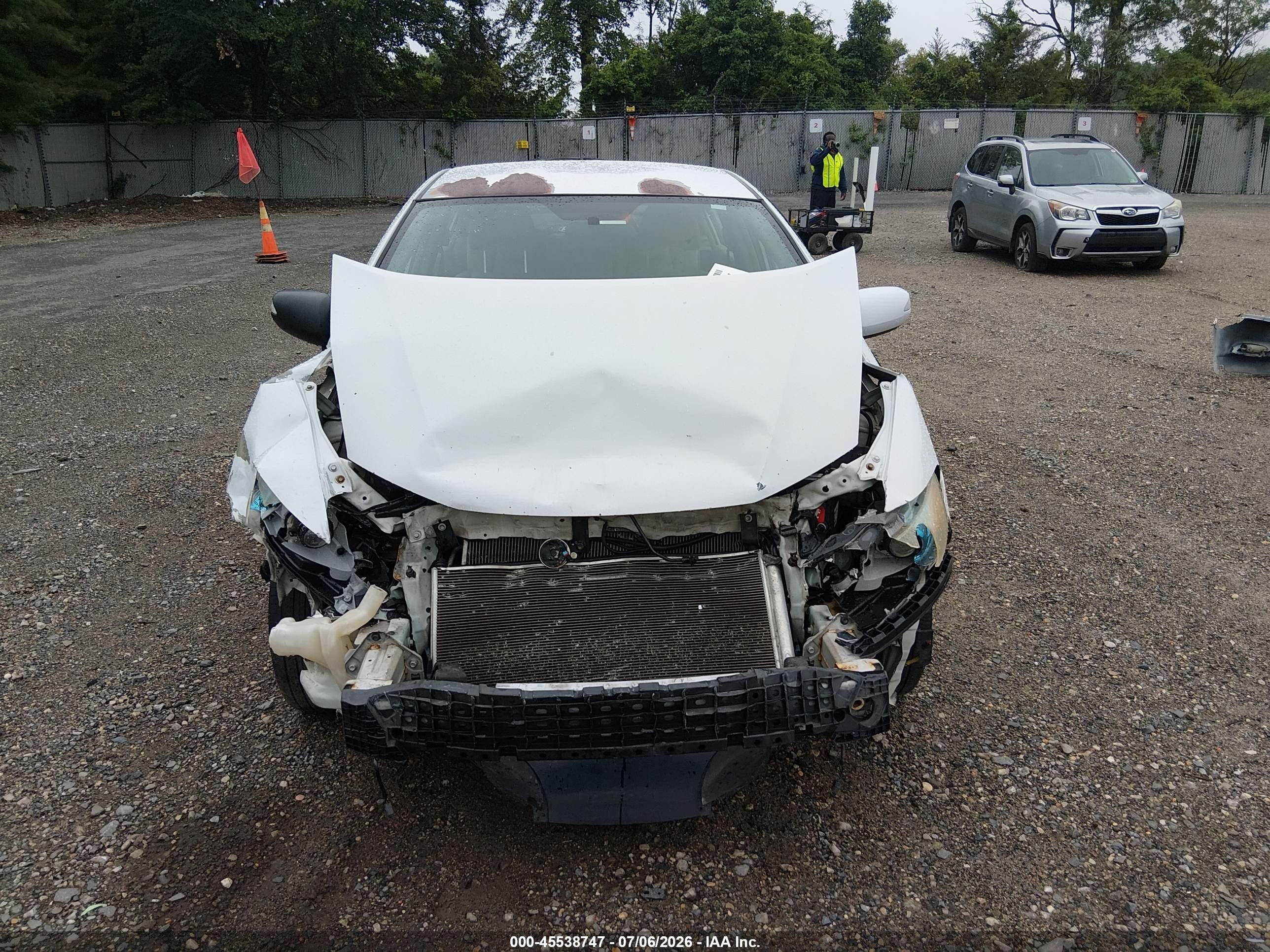 2010 Honda Insight Ex White vin: JHMZE2H70AS012949