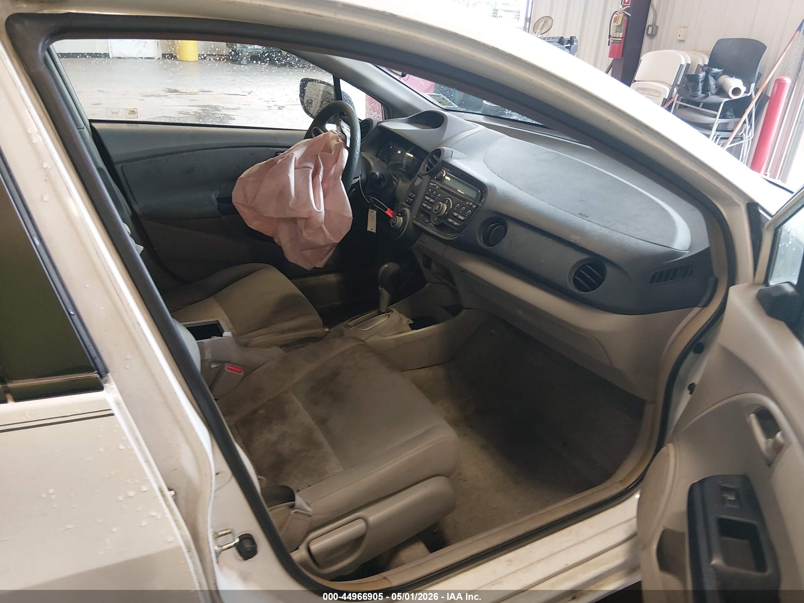 2010 Honda Insight Ex Белый vin: JHMZE2H71AS025502