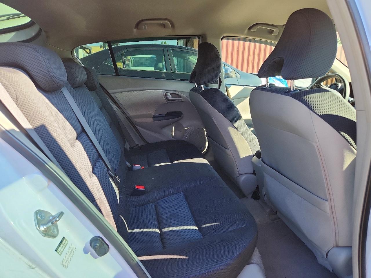 2010 Honda Insight Ex White vin: JHMZE2H75AS800609