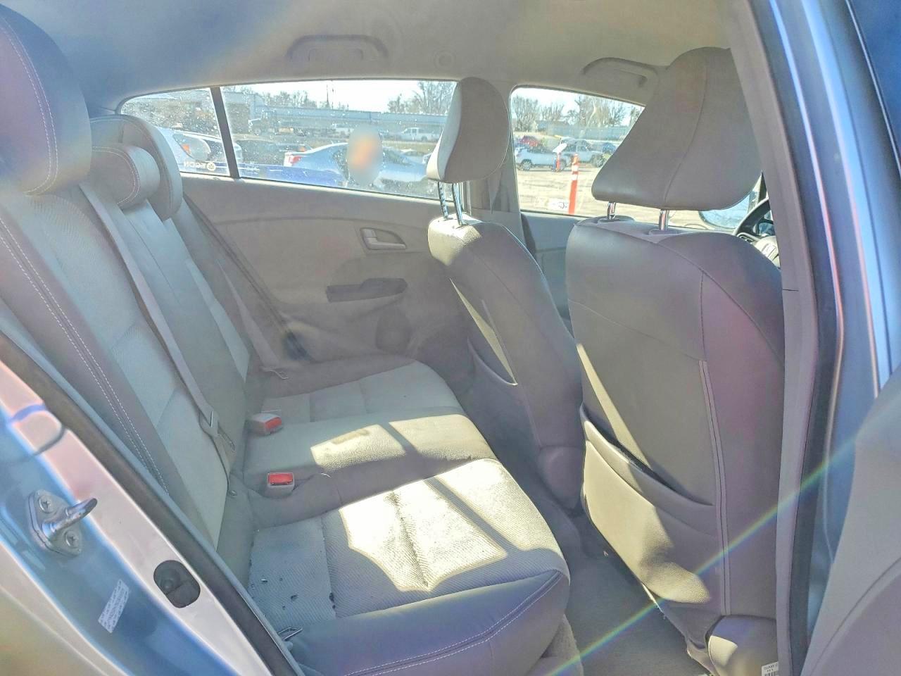 2012 Honda Insight Ex Silver vin: JHMZE2H75CS005501