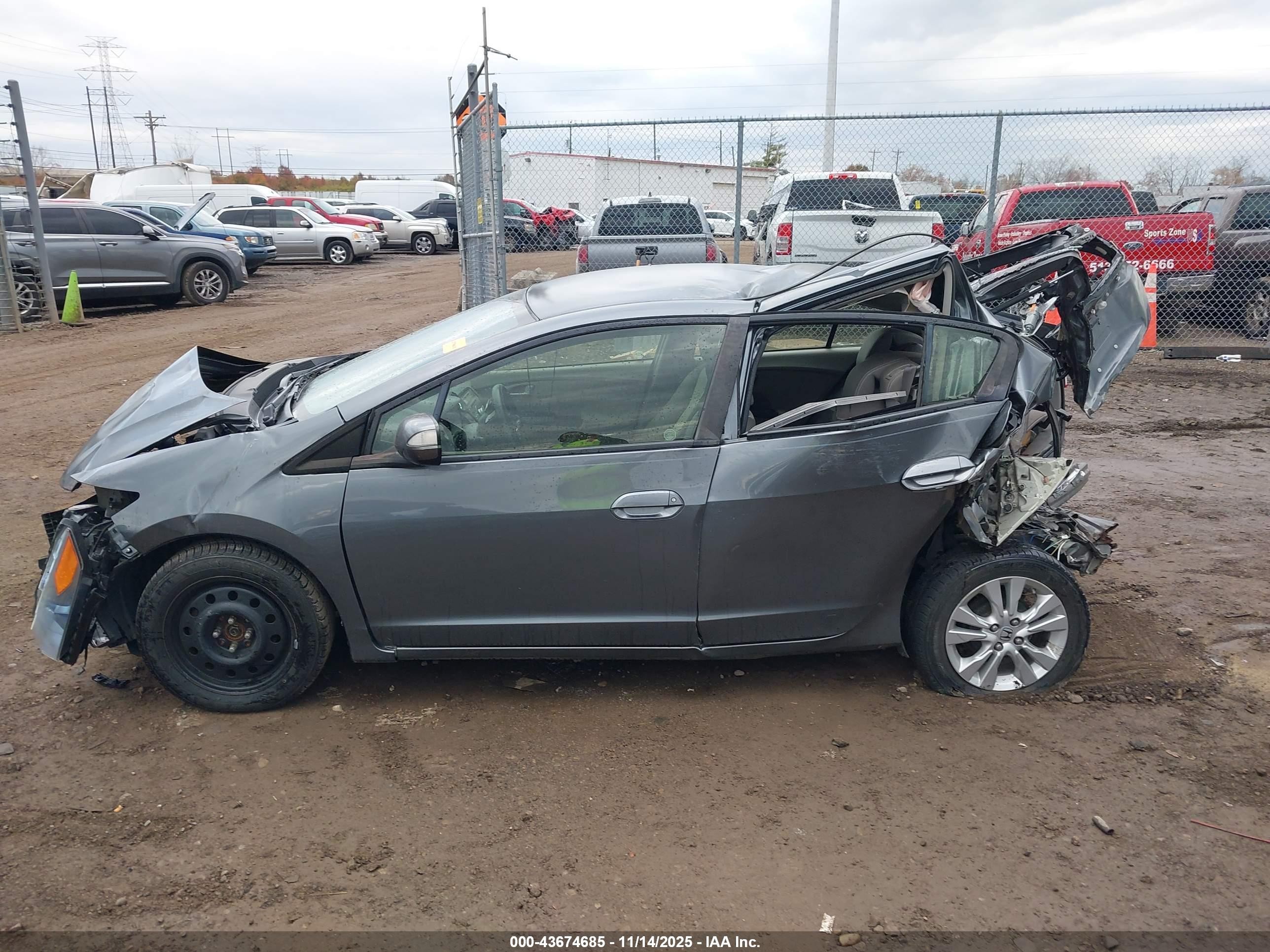 2014 Honda Insight Ex Gray vin: JHMZE2H75ES000706