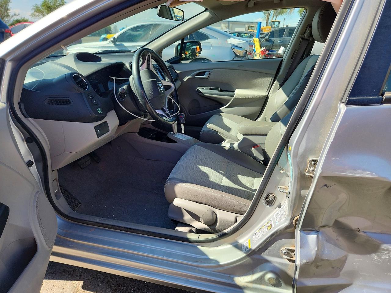 2014 Honda Insight Ex Silver vin: JHMZE2H77ES001971