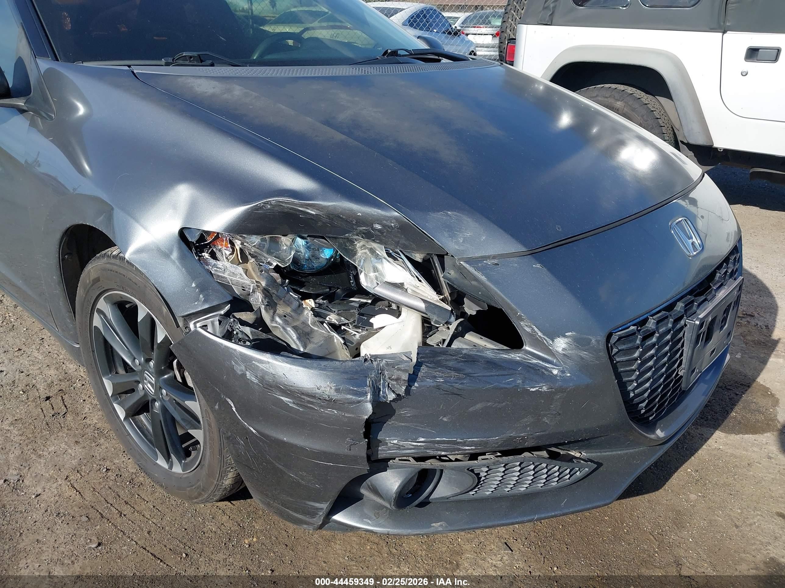 2015 Honda Cr-z   Серый vin: JHMZF1D45FS003657