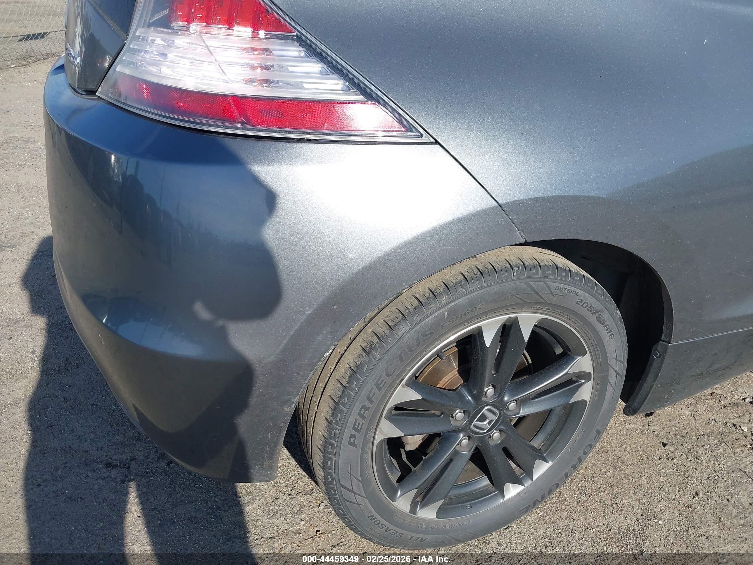 2015 Honda Cr-z   Серый vin: JHMZF1D45FS003657