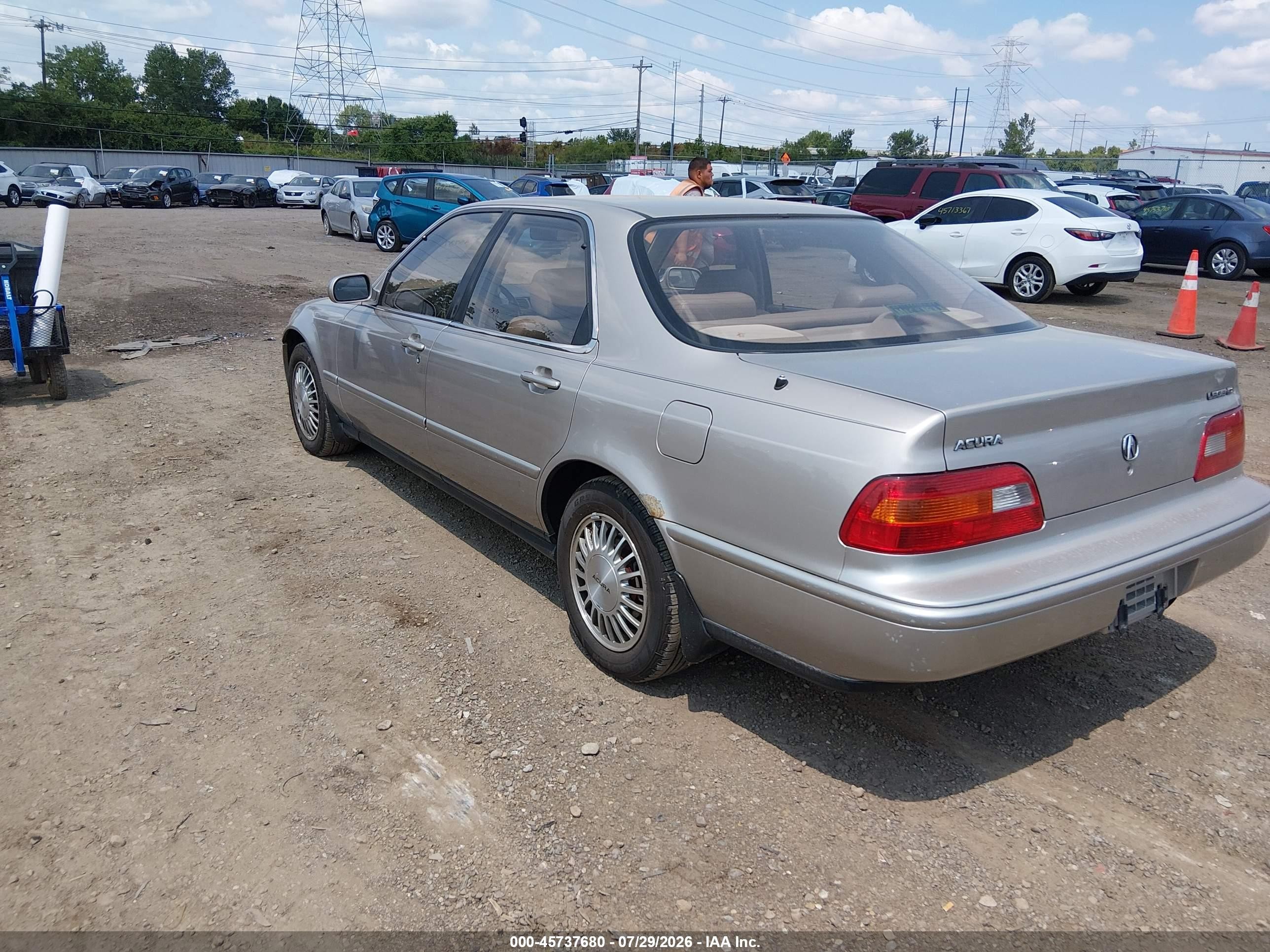 1992 Acura Legend   Silver vin: JHRKA7676NC031478