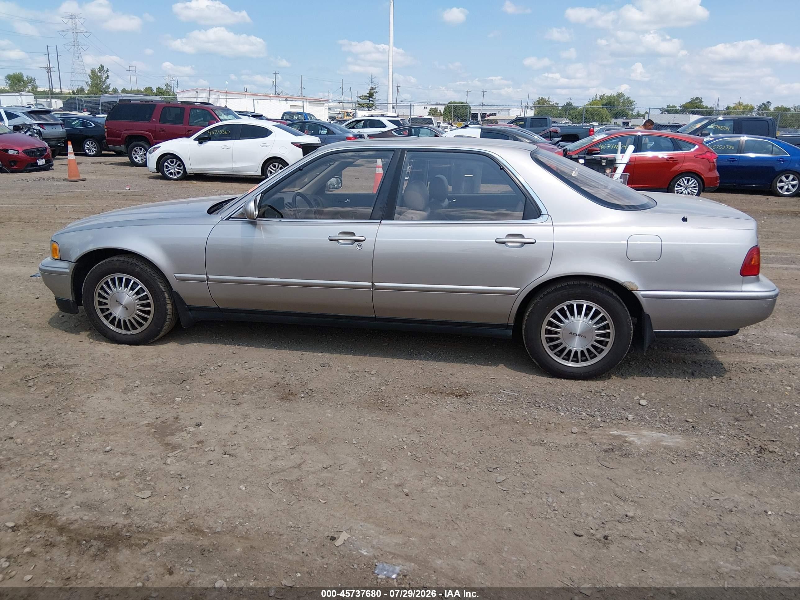 1992 Acura Legend   Silver vin: JHRKA7676NC031478