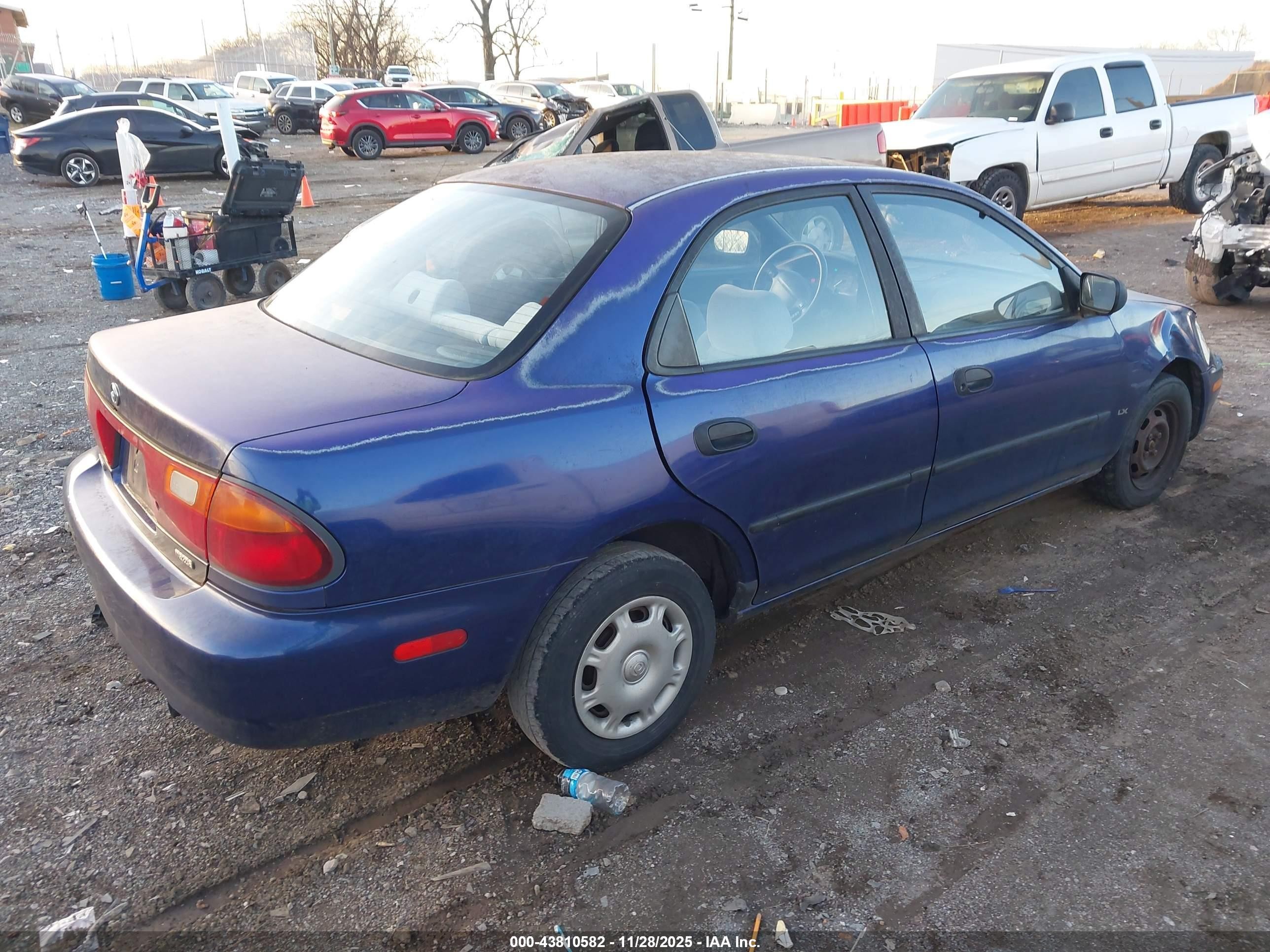 1995 Mazda Protege Dx/lx Blue vin: JM1BA1411S0137501