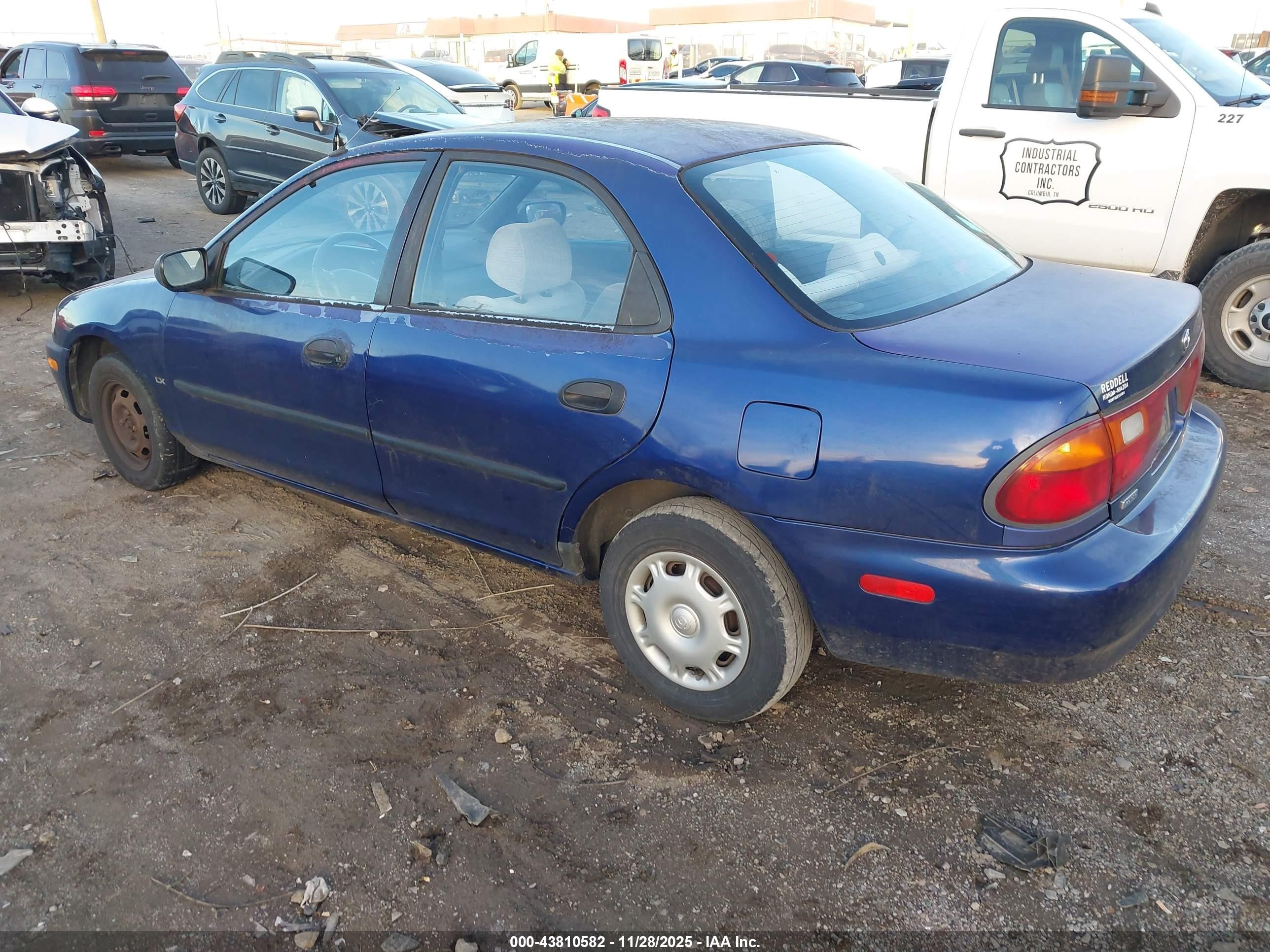 1995 Mazda Protege Dx/lx Blue vin: JM1BA1411S0137501
