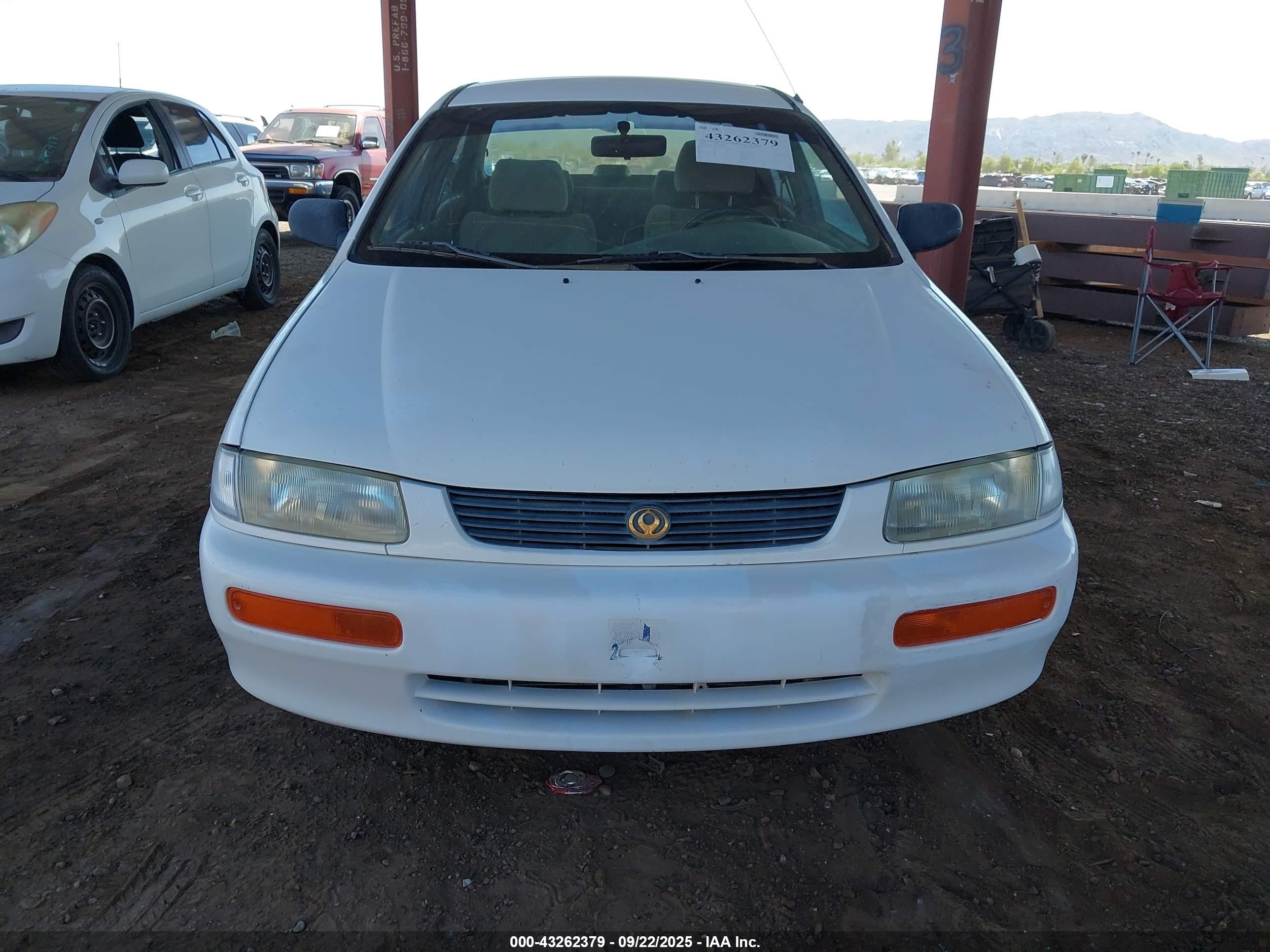 1995 Mazda Protege Dx/lx White vin: JM1BA1412S0165405