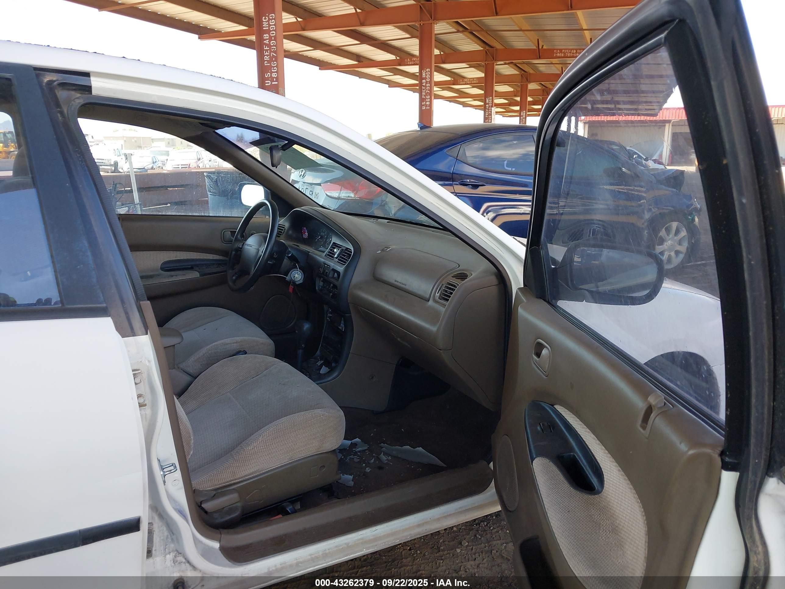 1995 Mazda Protege Dx/lx White vin: JM1BA1412S0165405