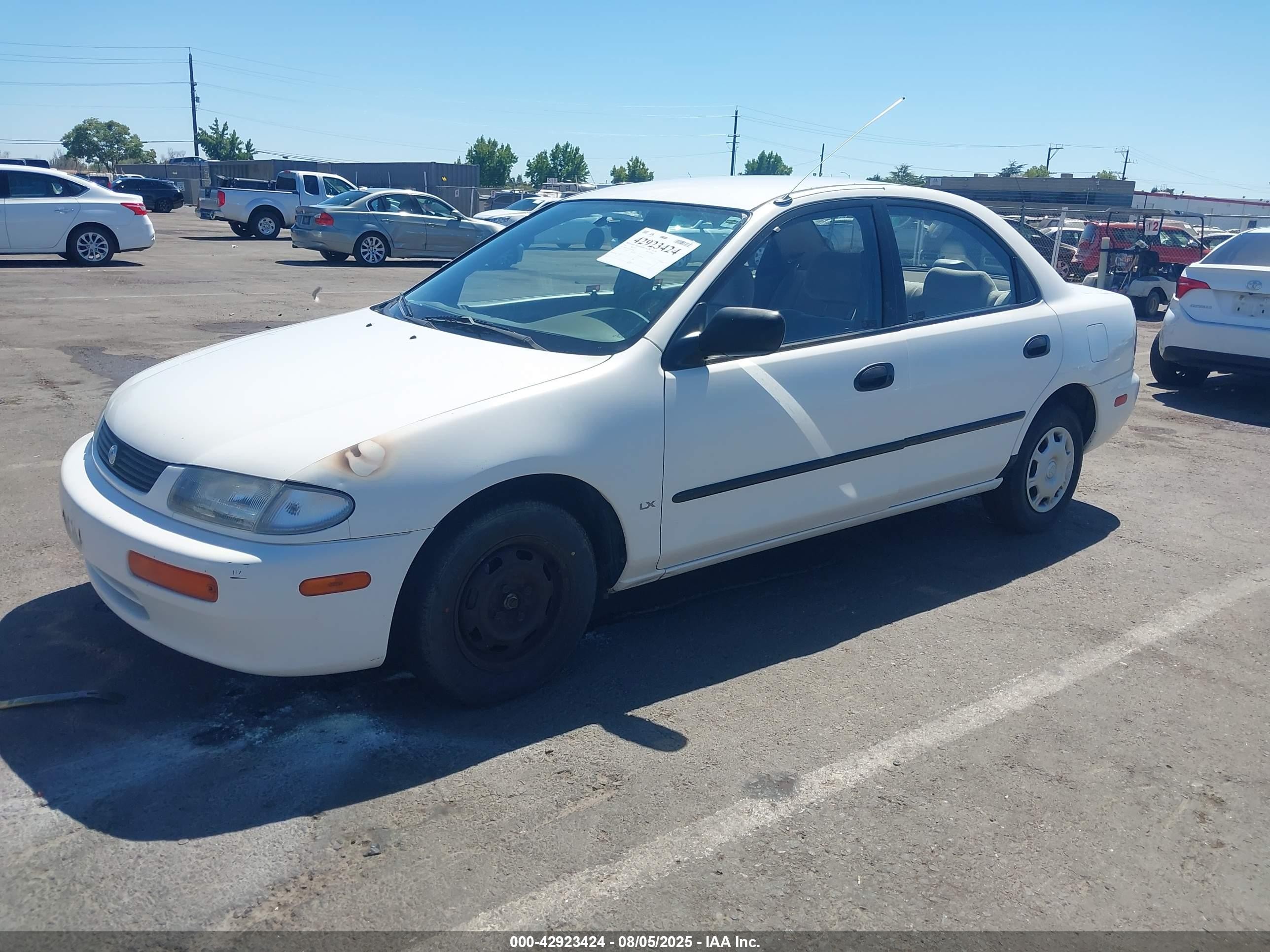 1995 Mazda Protege Dx/lx White vin: JM1BA1414S0163896
