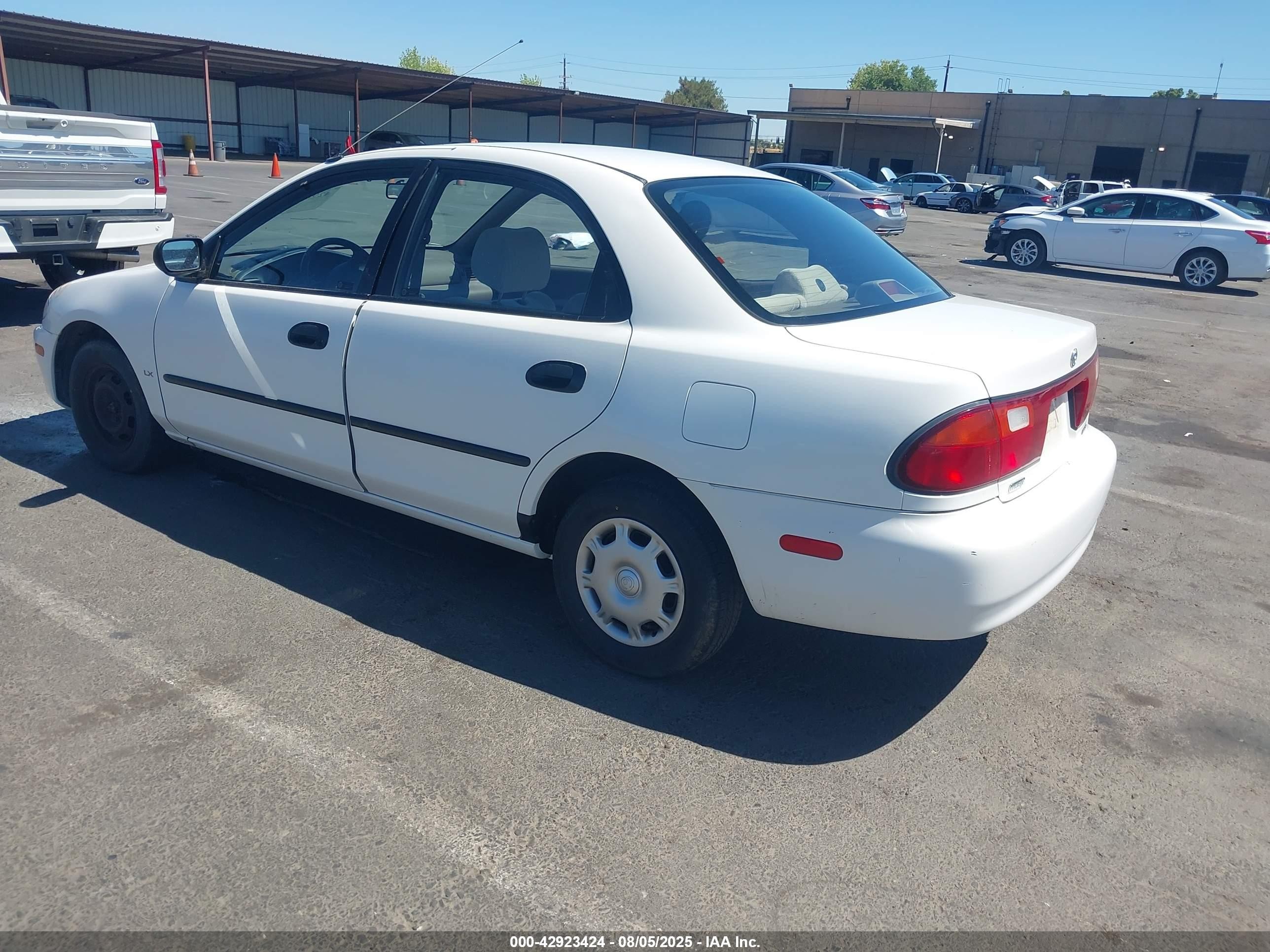 1995 Mazda Protege Dx/lx White vin: JM1BA1414S0163896