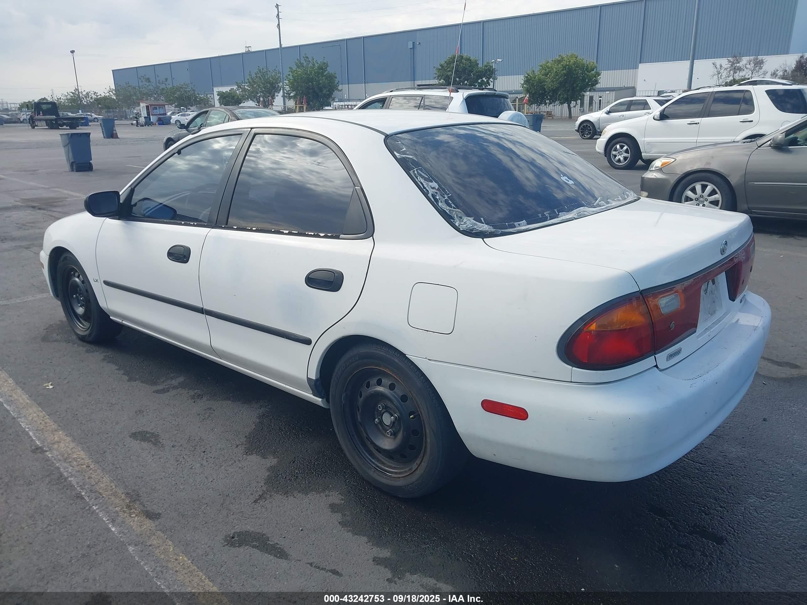 1995 Mazda Protege Dx/lx White vin: JM1BA1416S0110519