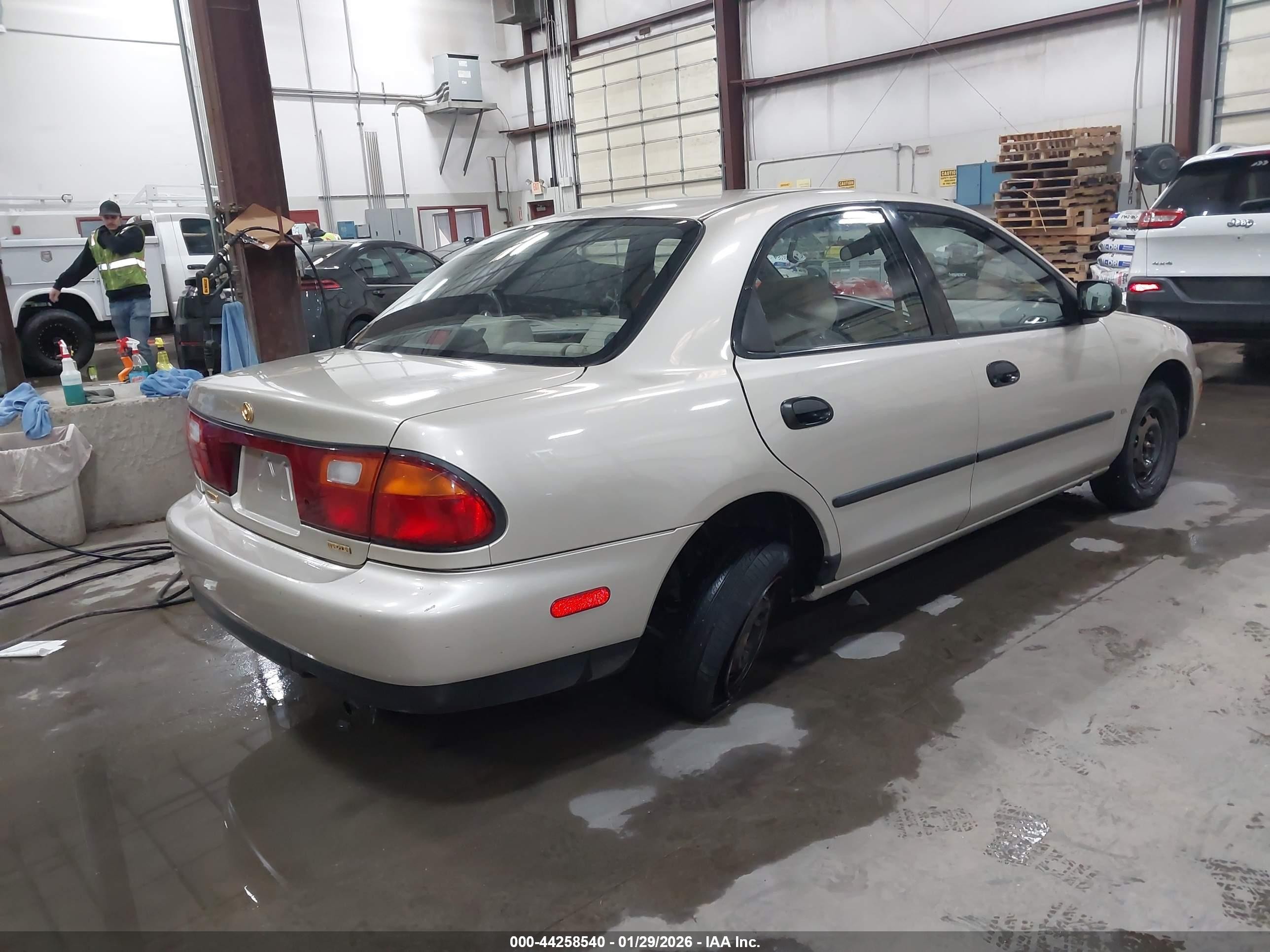 1996 Mazda Protege Dx/lx/es Beige vin: JM1BB1411T0334828