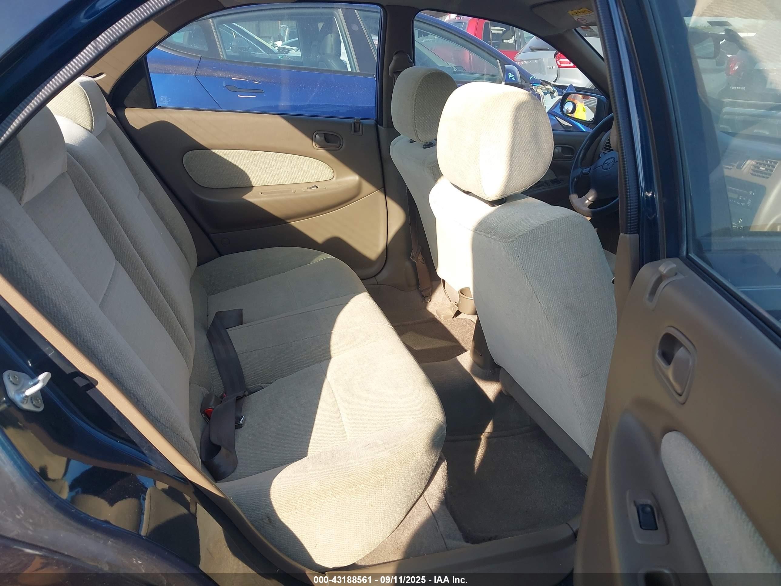 1998 Mazda Protege Dx/lx Синий vin: JM1BC1410W0231000