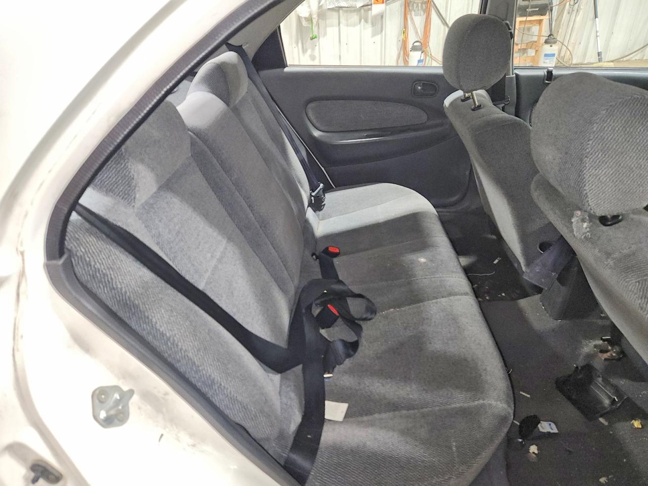 1997 Mazda Protege Dx White vin: JM1BC1414V0145073