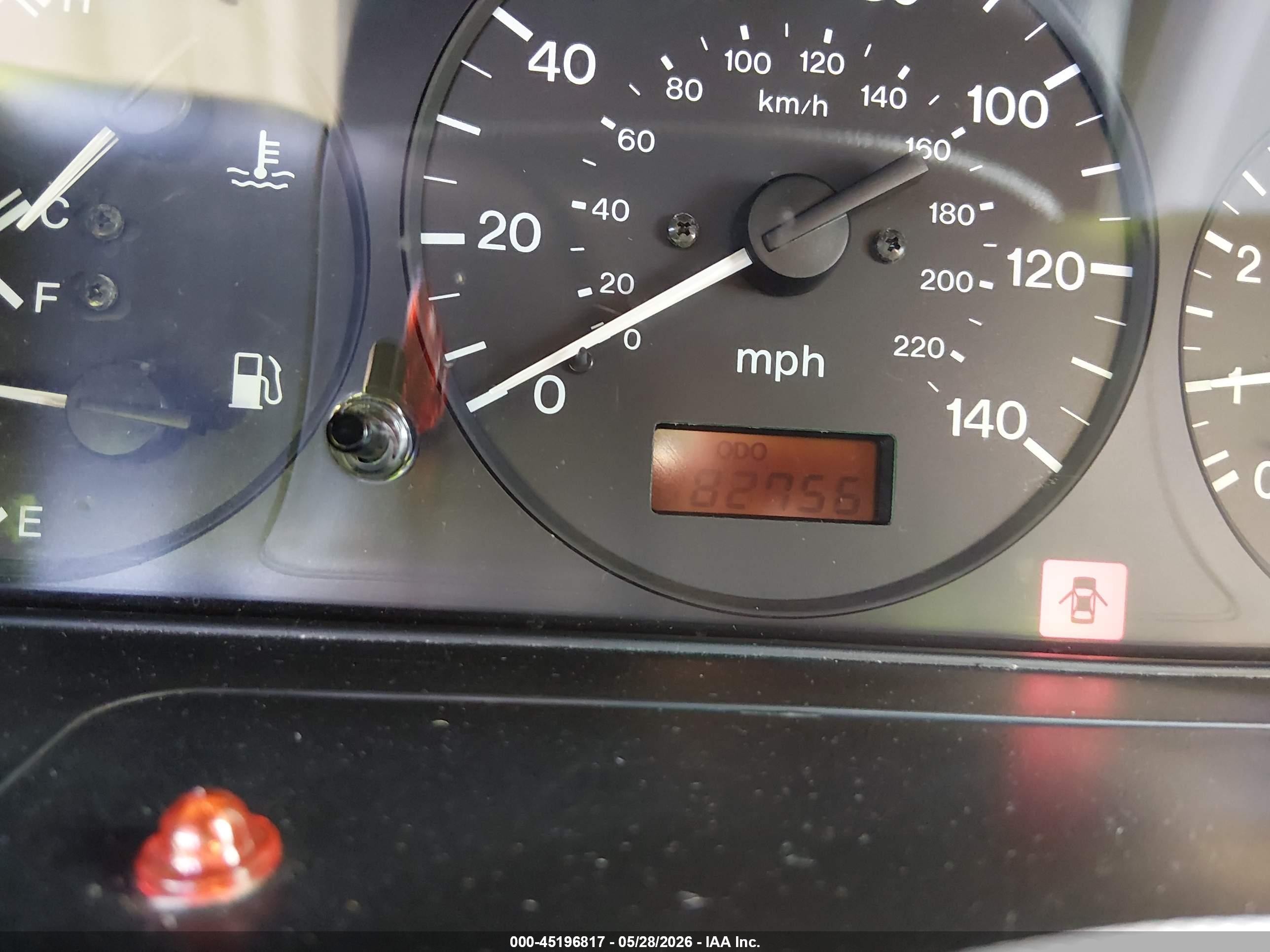 1998 Mazda Protege Dx/lx Silver vin: JM1BC1416W0208370