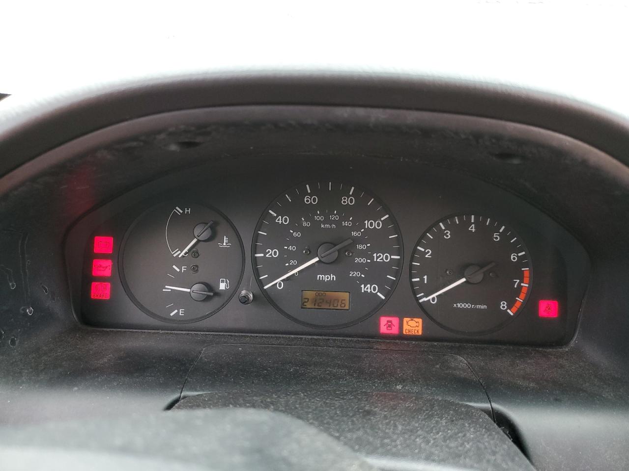 1998 Mazda Protege Dx Silver vin: JM1BC1417W0219149