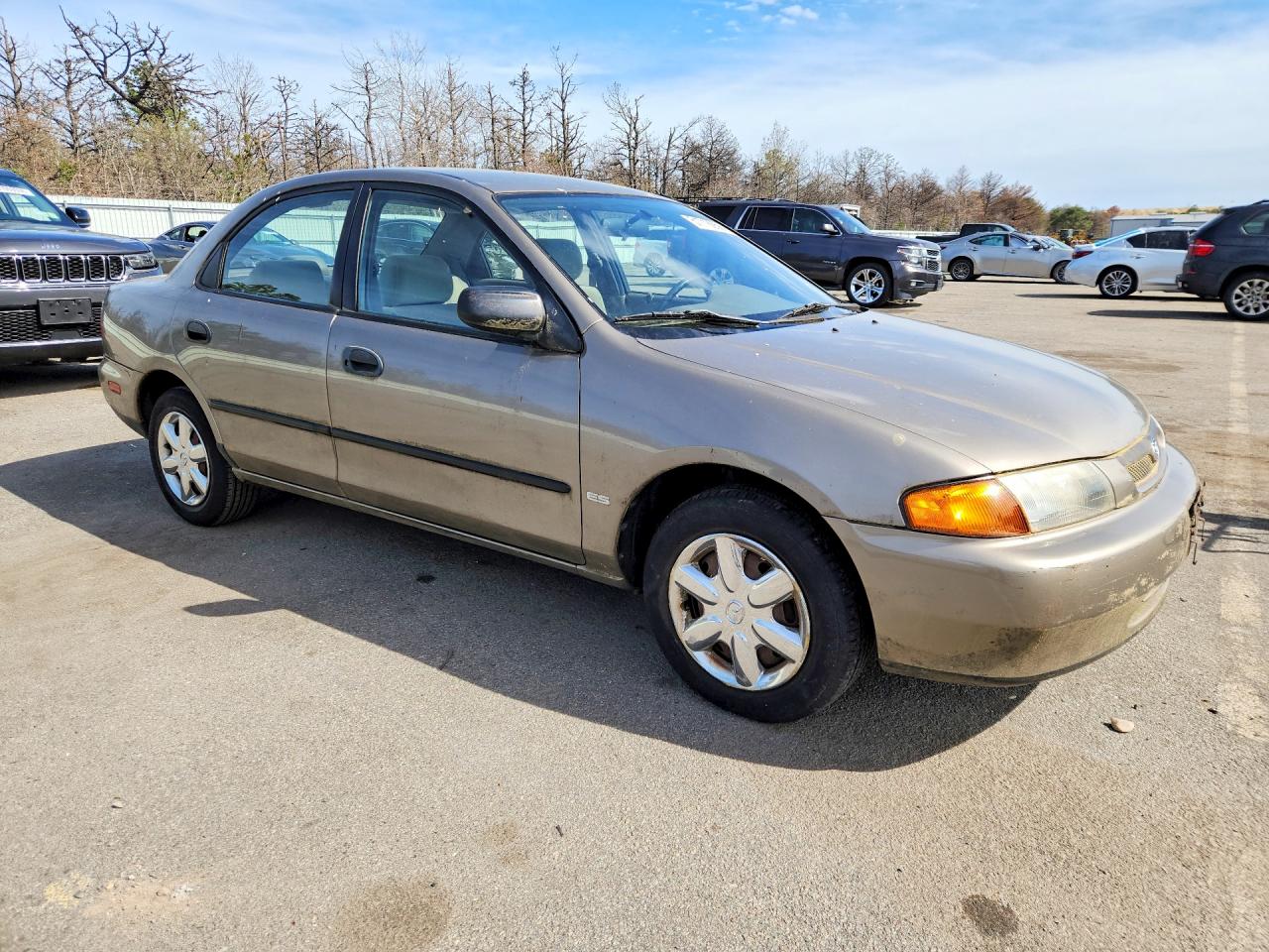 1998 Mazda Protege Lx Gold vin: JM1BC1424W0219229