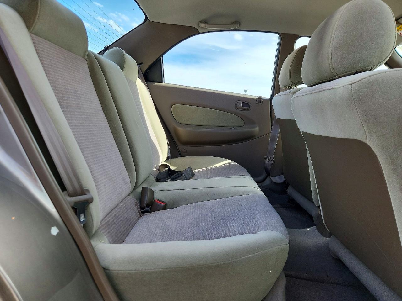 1998 Mazda Protege Lx Gold vin: JM1BC1424W0219229