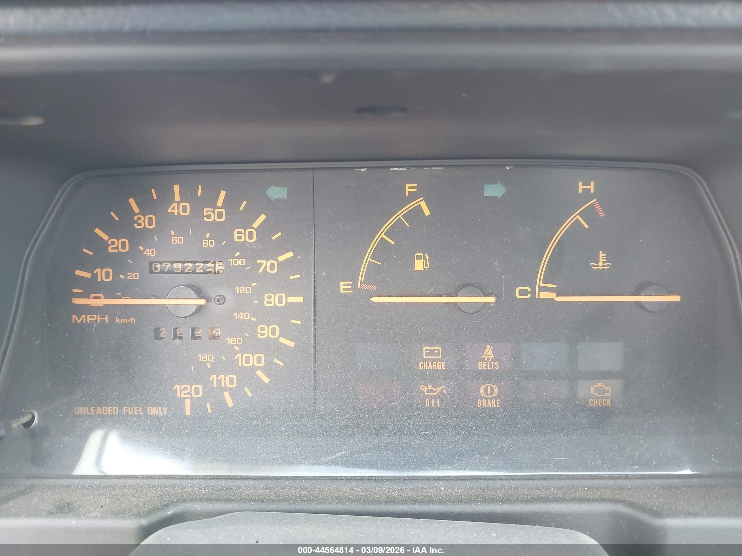 1989 Mazda 323   White vin: JM1BF2321K0343192