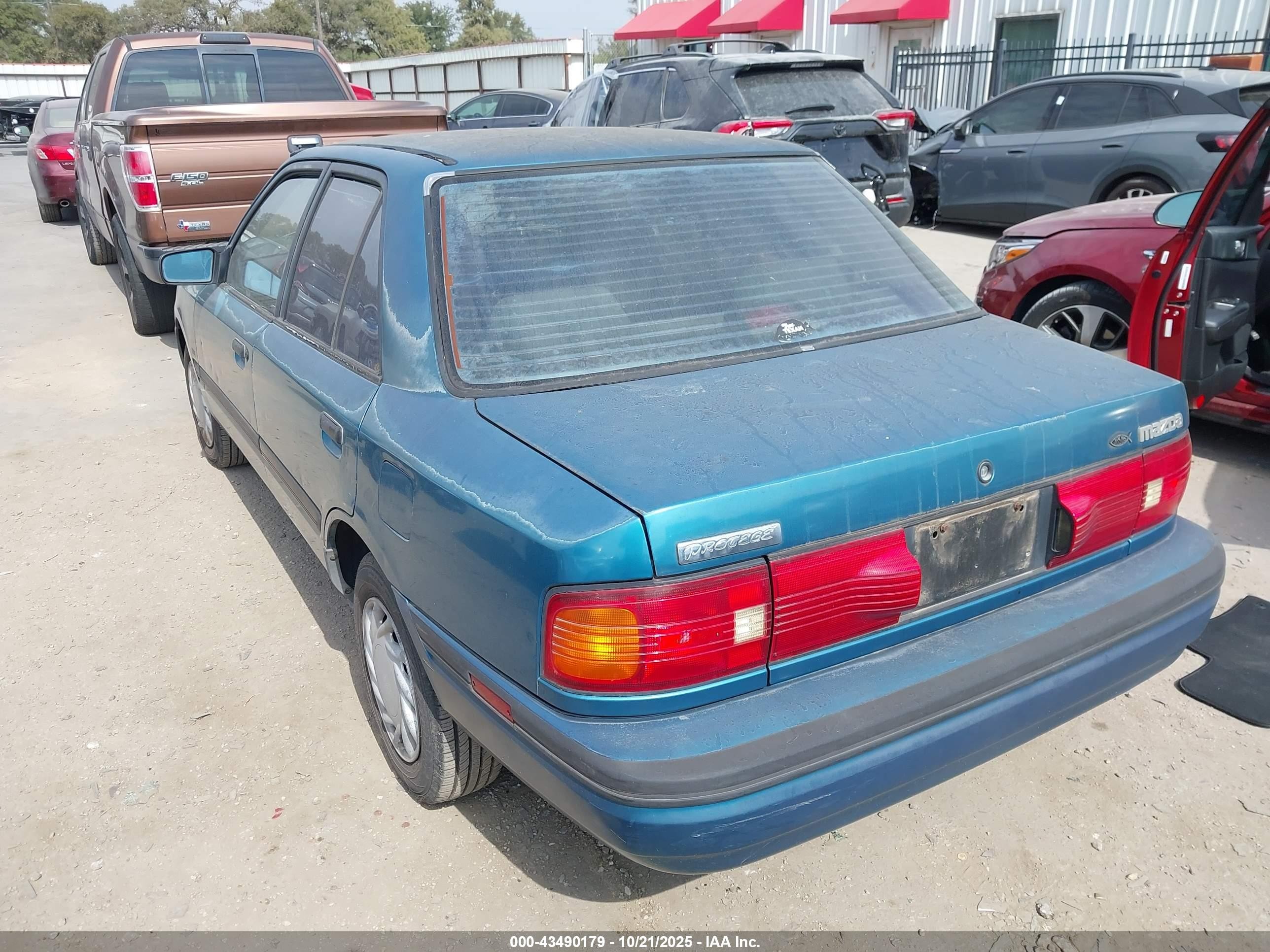 1994 Mazda Protege Dx Green vin: JM1BG2243R0739361