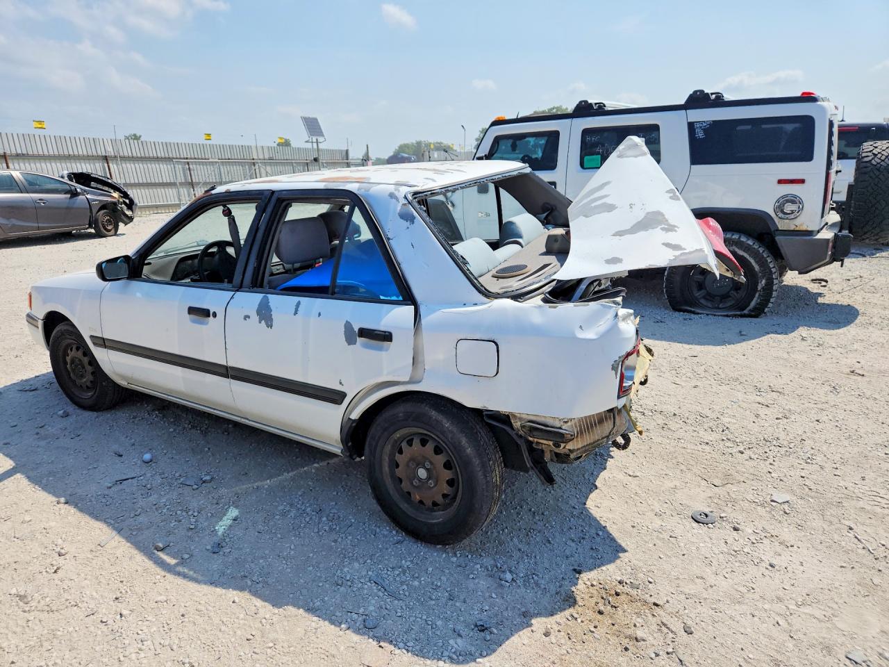 1993 Mazda Protege White vin: JM1BG2244P0562803