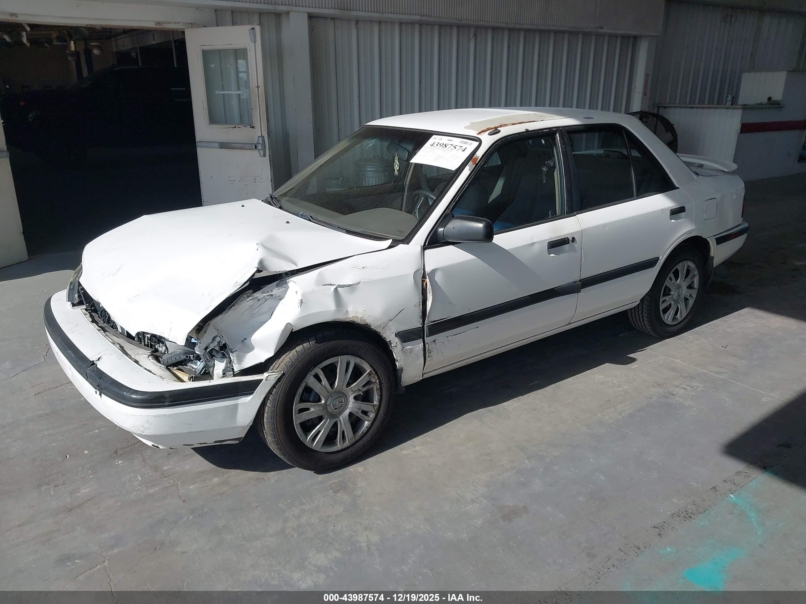 1994 Mazda Protege Dx White vin: JM1BG2244R0733813