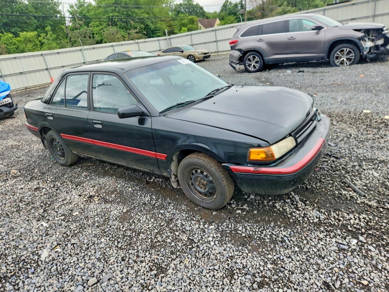 1990 Mazda Protege Se Black vin: JM1BG2246L0169203