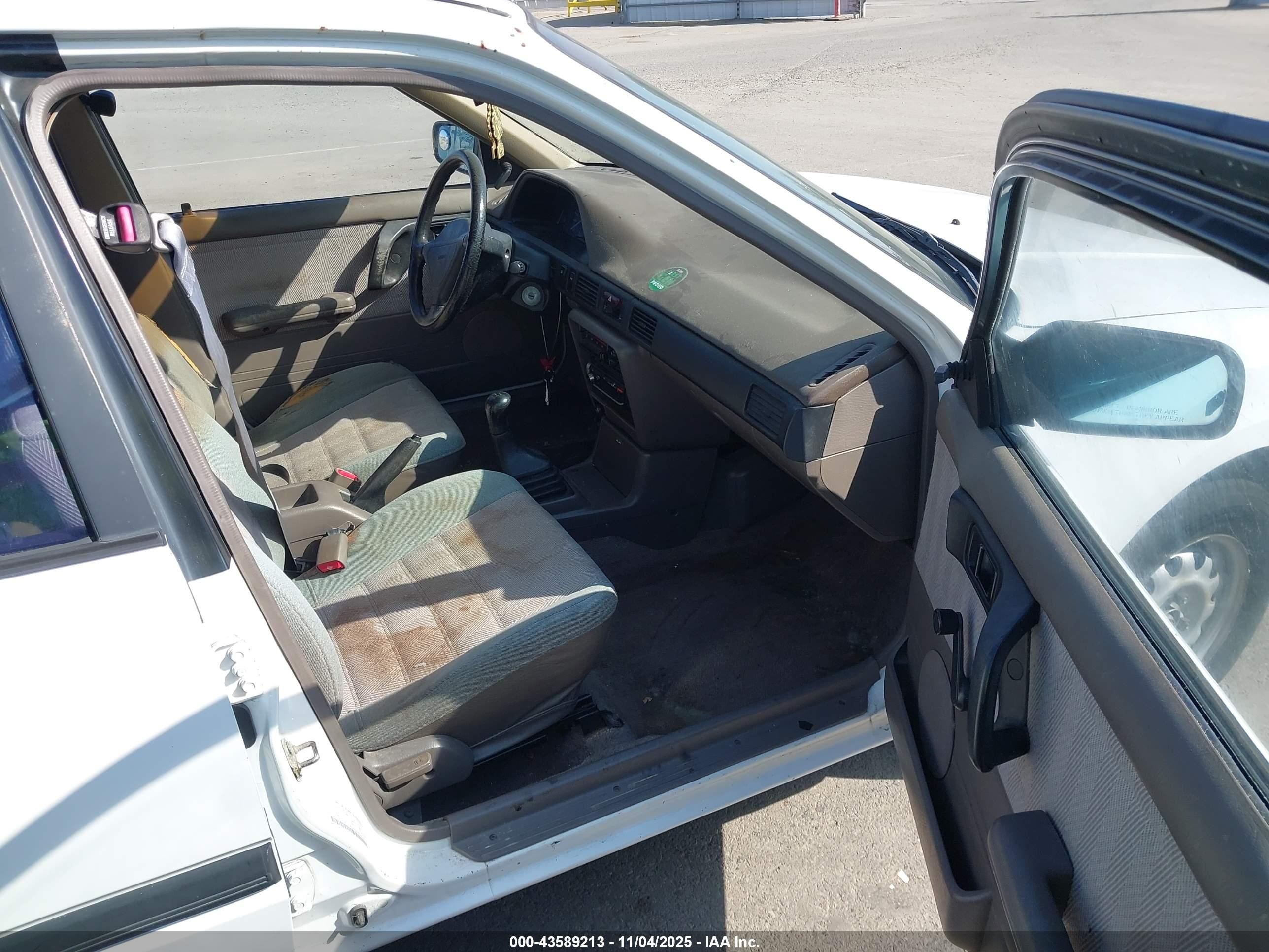 1993 Mazda Protege Dx White vin: JM1BG224XP0598155