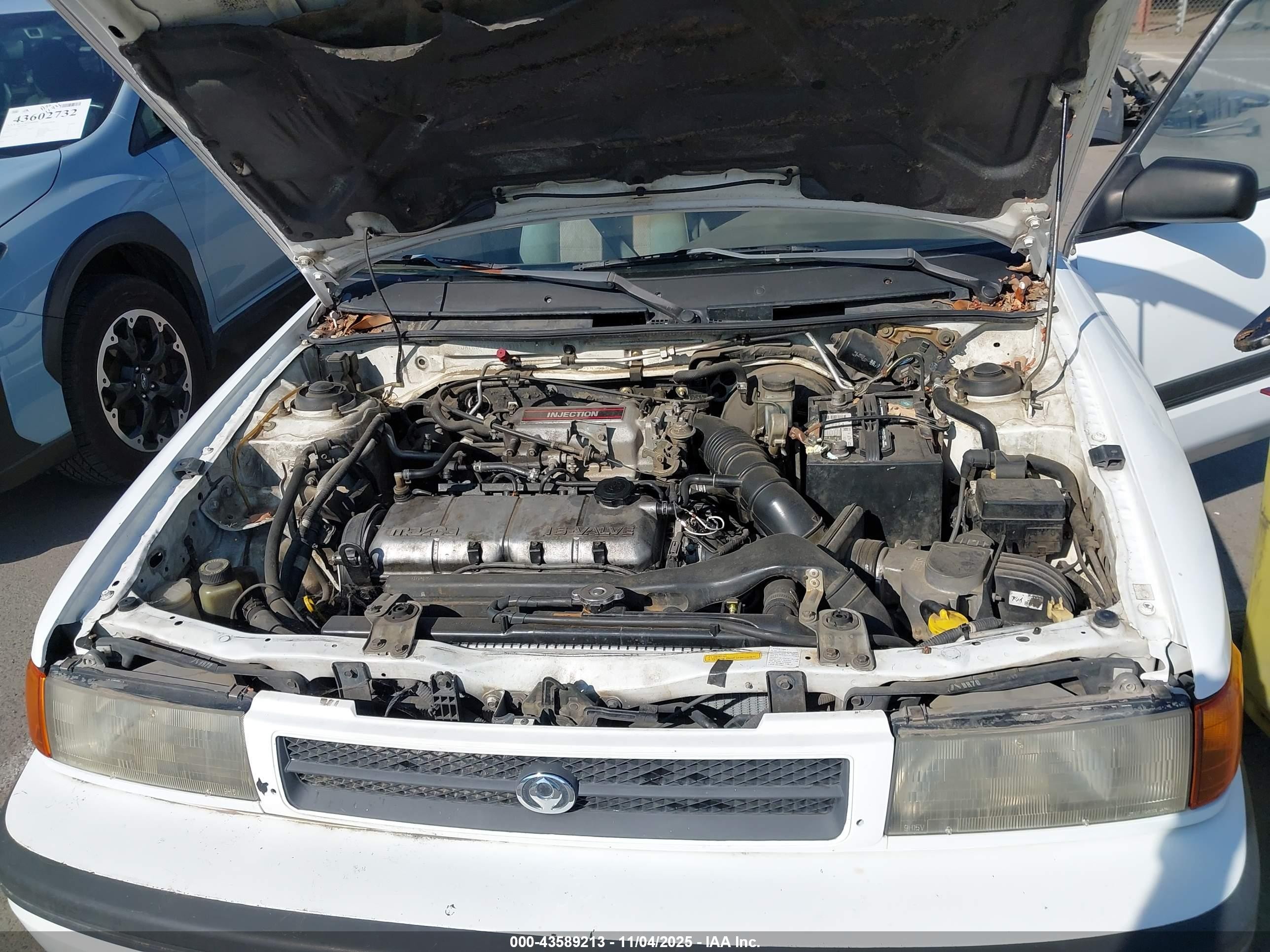 1993 Mazda Protege Dx White vin: JM1BG224XP0598155