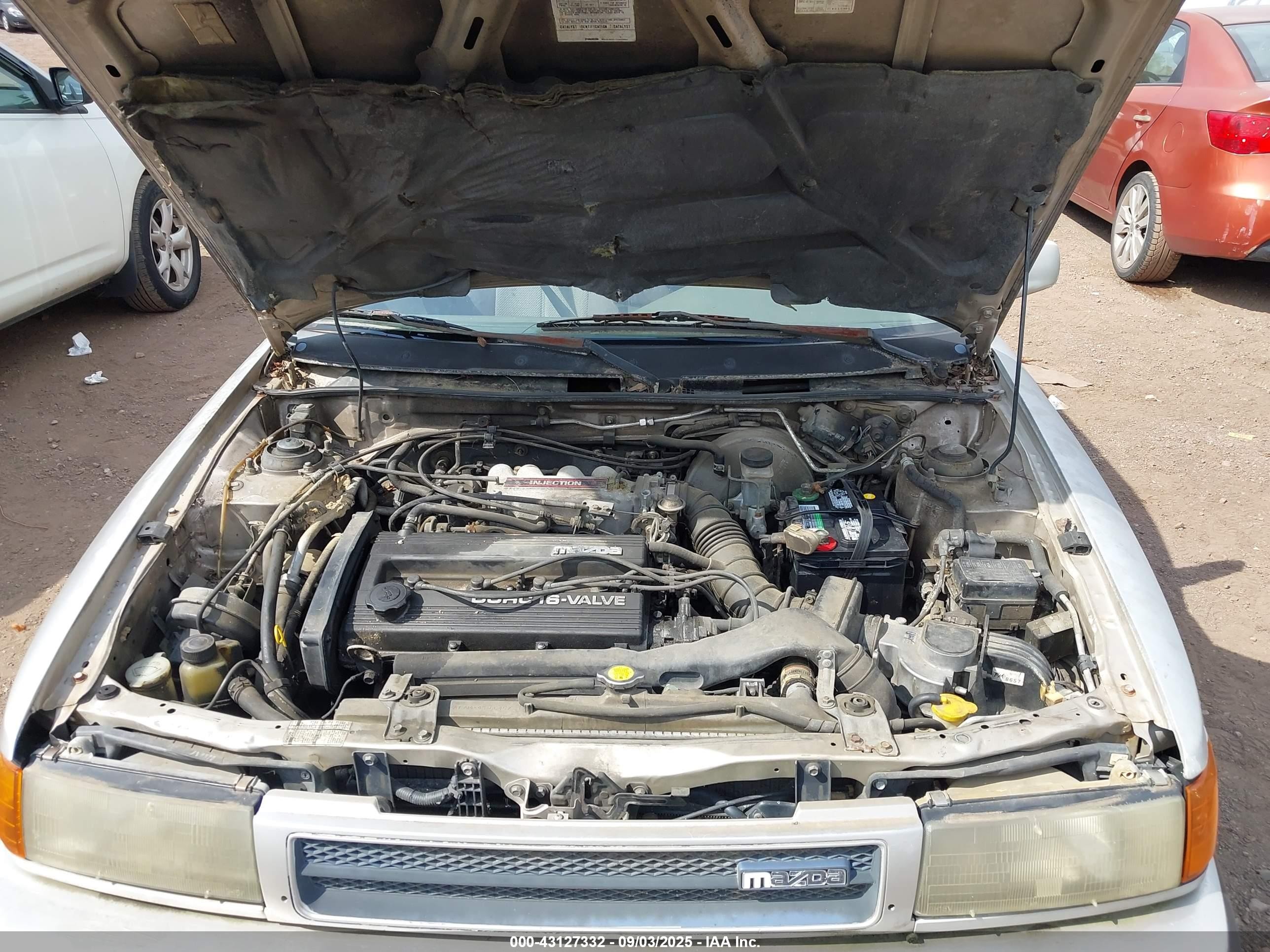 1993 Mazda Protege Lx Silver vin: JM1BG2266P0642086
