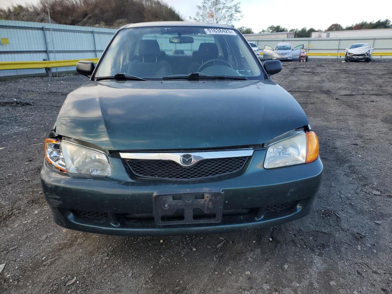 2000 Mazda Protege Es Green vin: JM1BJ2210Y0276679