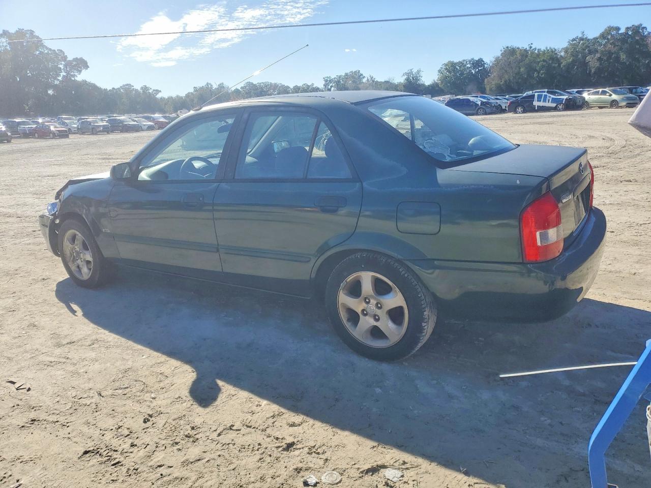 2000 Mazda Protege Es Green vin: JM1BJ2217Y0258342