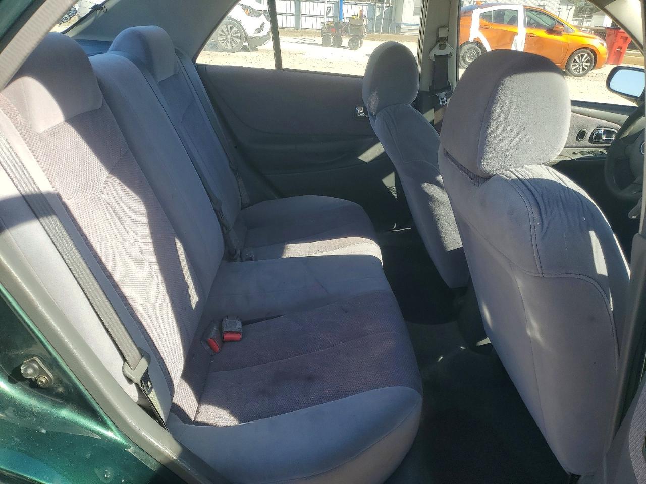 2000 Mazda Protege Es Green vin: JM1BJ2217Y0258342